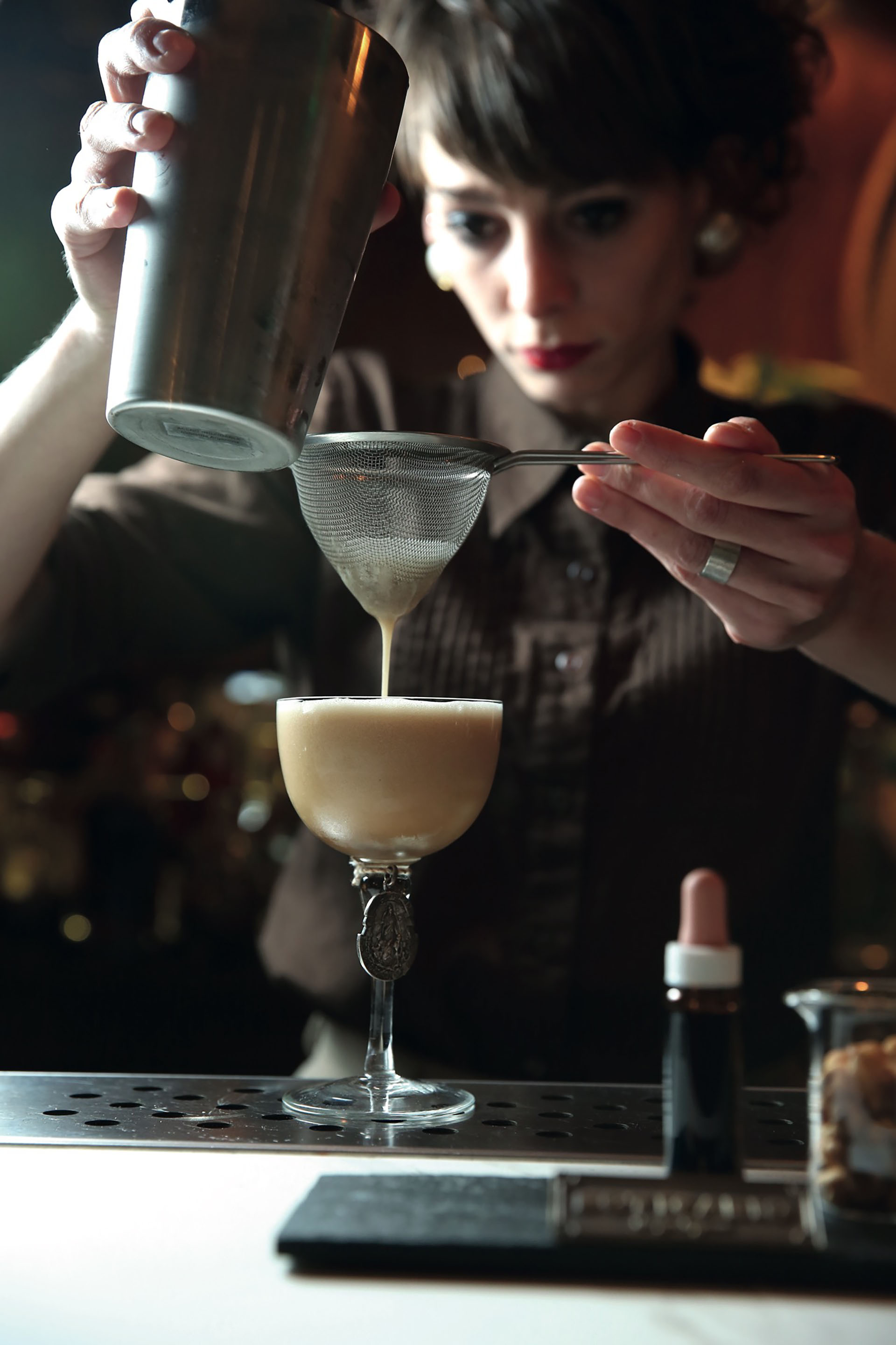 Santo Remedio, el trago ideado por Vanesa Piccardi, con bourbon para desentrañar el mito de “bebida para hombres”.