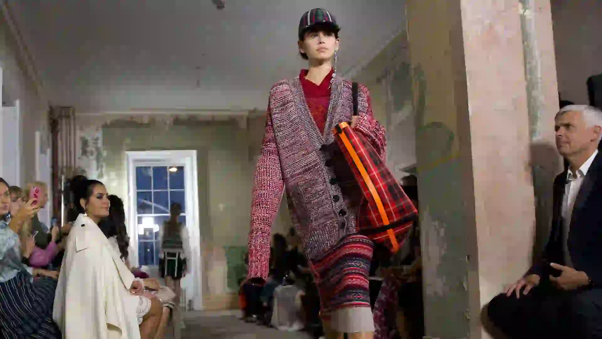 Kaia Gerber, 16-year-old daughter of the supermodel Cindy Crawford, on the catwalk during the Burberry London Fashion Week SS18 show held at Old Sessions House, London (Photo by Isabel Infantes/PA Images via Getty Images)