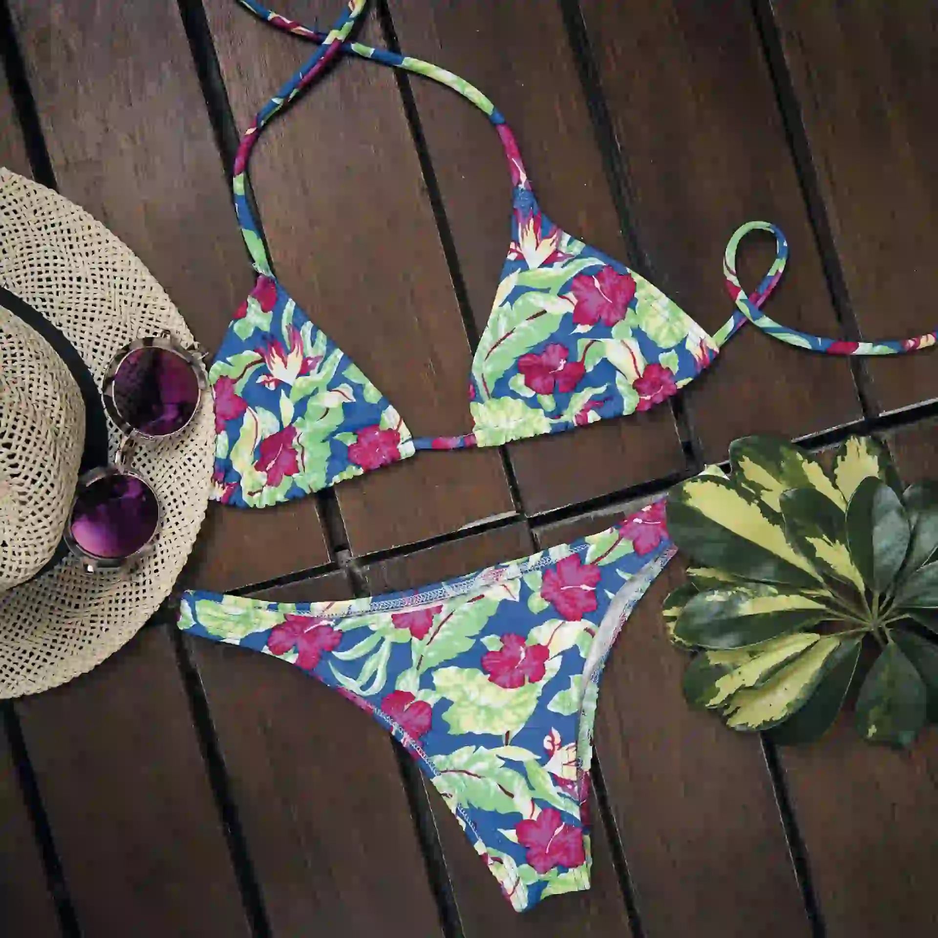 "Para nosotras, los momentos más felices son con una bikini puesta".