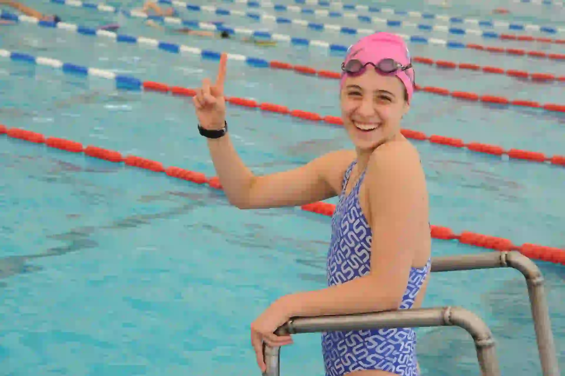 #PARA TI - DELFINA PIGNATIELLO NADADORA OLIMPICA ORO 5 - News - 20171103 - CA