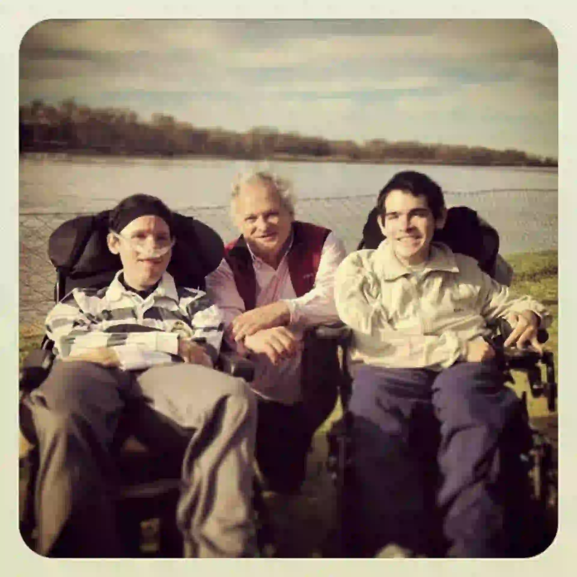 #PARA TI - DISTROFIA MUSCULAR DE DUCHENNE JOSE MARIA MAYER SU PAPA Y HERMANOS- News - 20171103 5