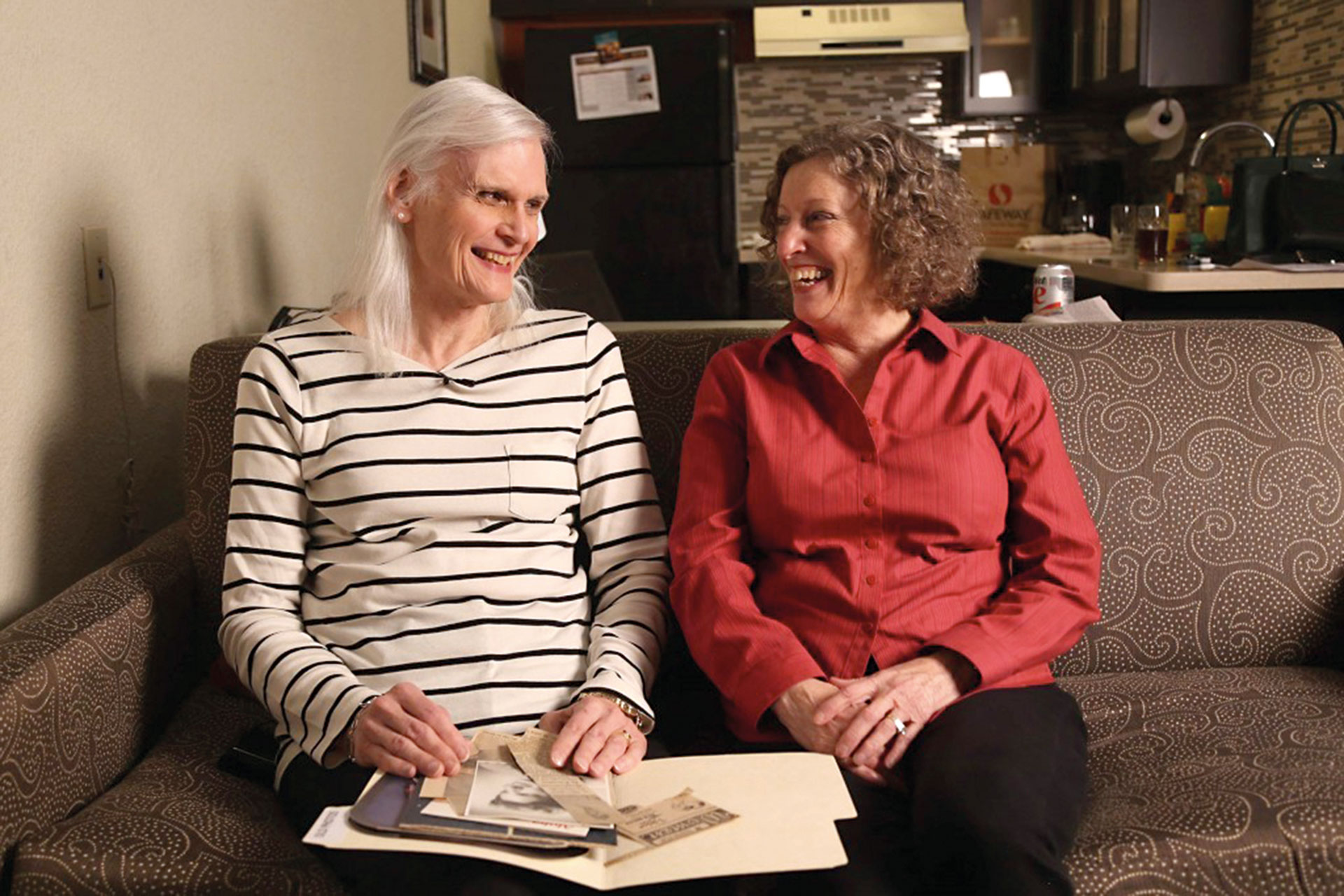 Después de 44 años de matrimonio, Linda aceptó que su marido, Bill, se transformara en una mujer.