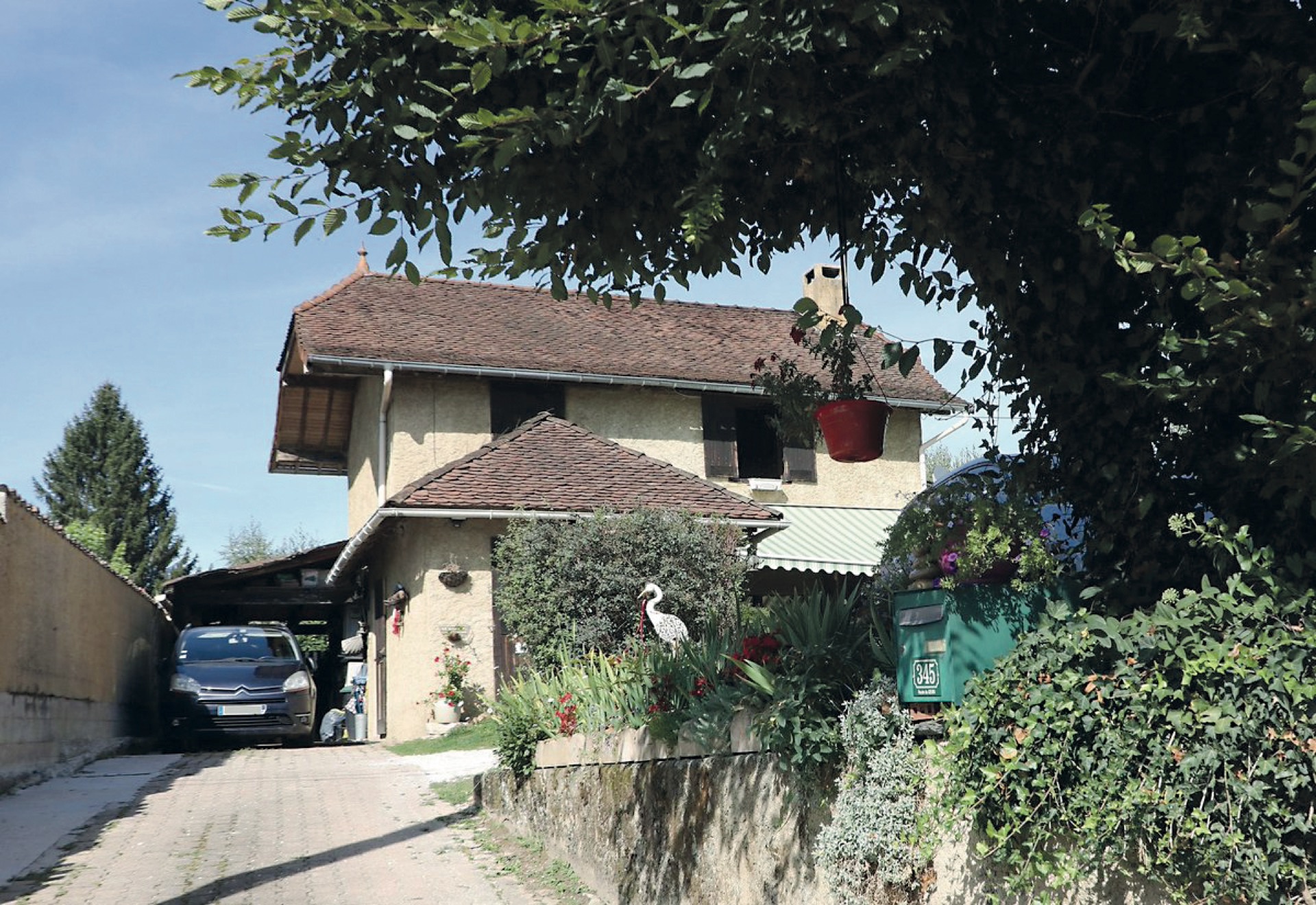 La casa donde vivía Nordhal Lelandais con sus padres.