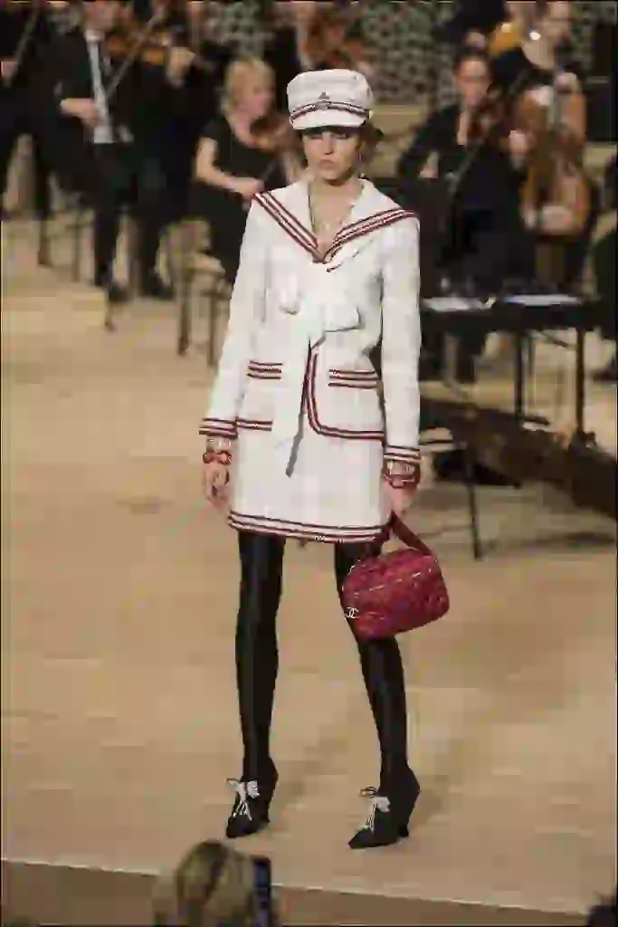 ModËle - DÈfilÈ Collection MÈtier d