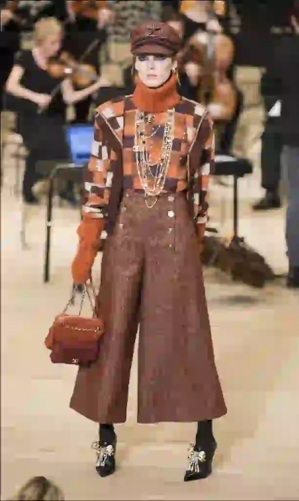 ModËle - DÈfilÈ Collection MÈtier d