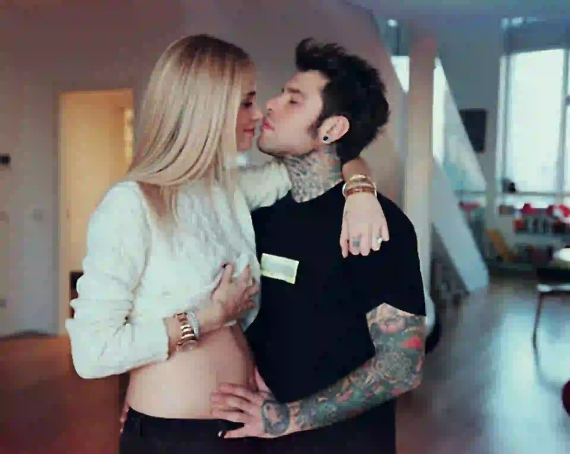 Chiara en la dulce espera con el cantante Fedez, quien cuenta con 4,6 M followers.