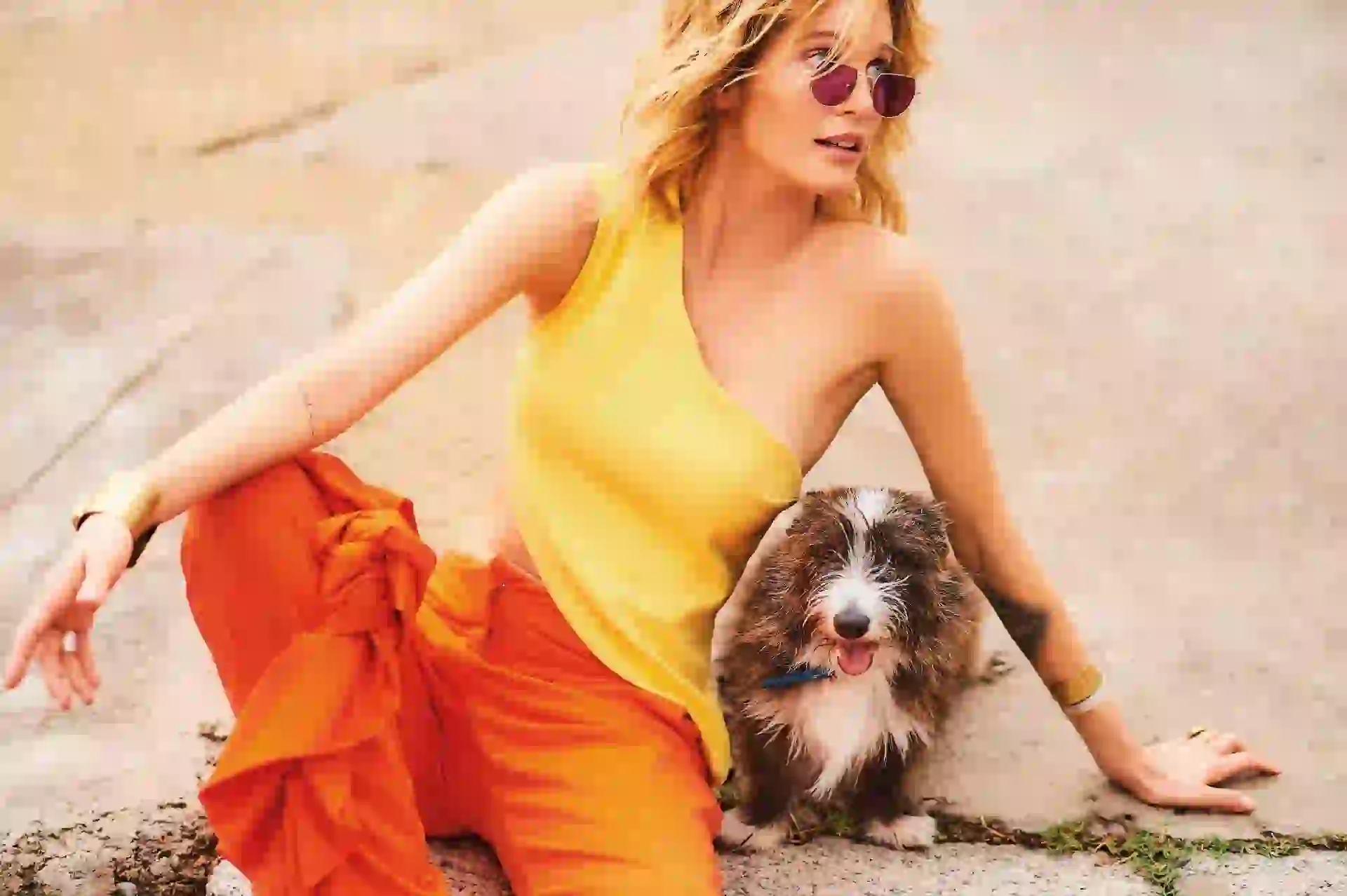 Liz Solari posó junto a su perra Ita. Foto Cristian Welcomme/ Para Ti