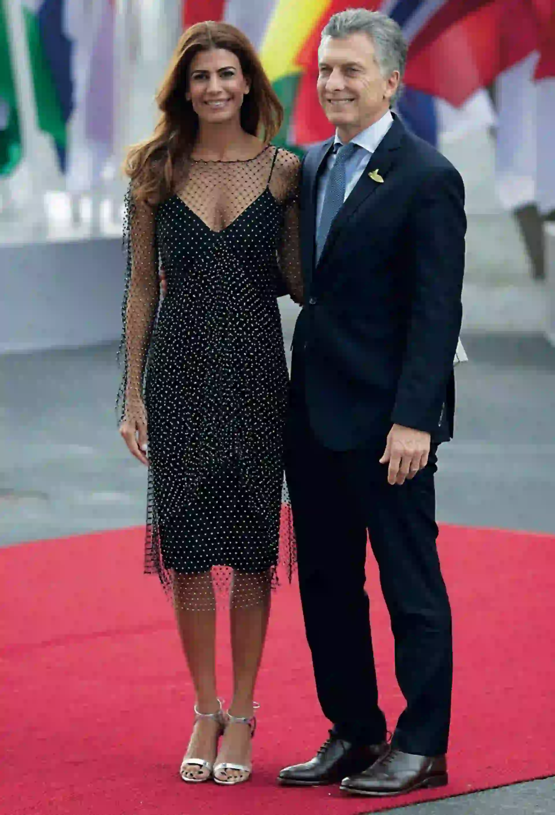 #PARA TI - LOOKS AWADA - News - Juliana Look Transparencia - AA - 20171222