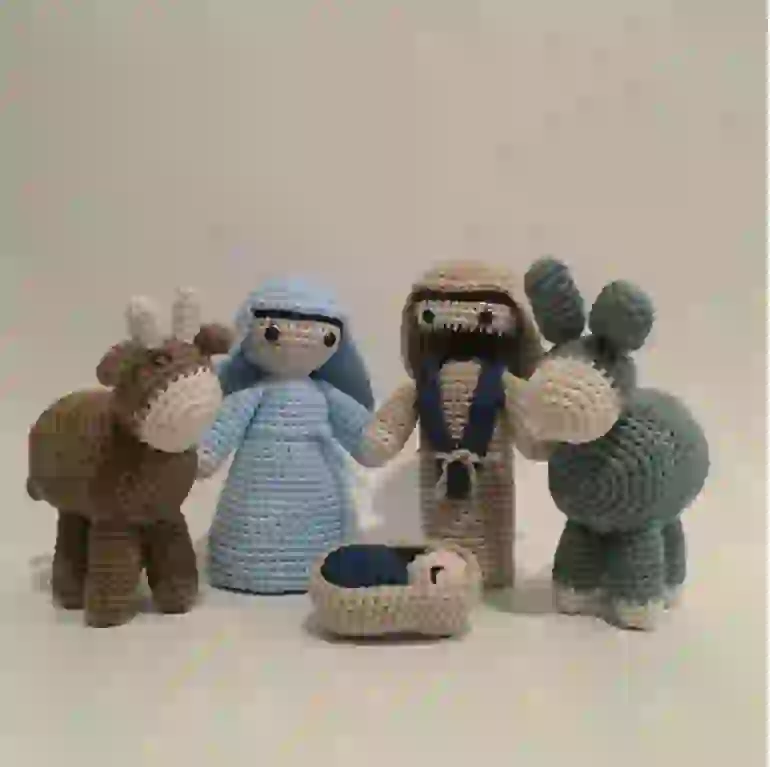 Realizadso en hilo de origen natural