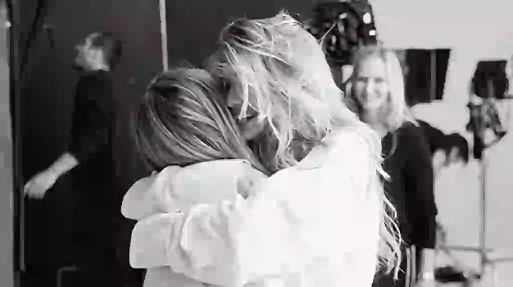 La complicidad entre ambas modelos