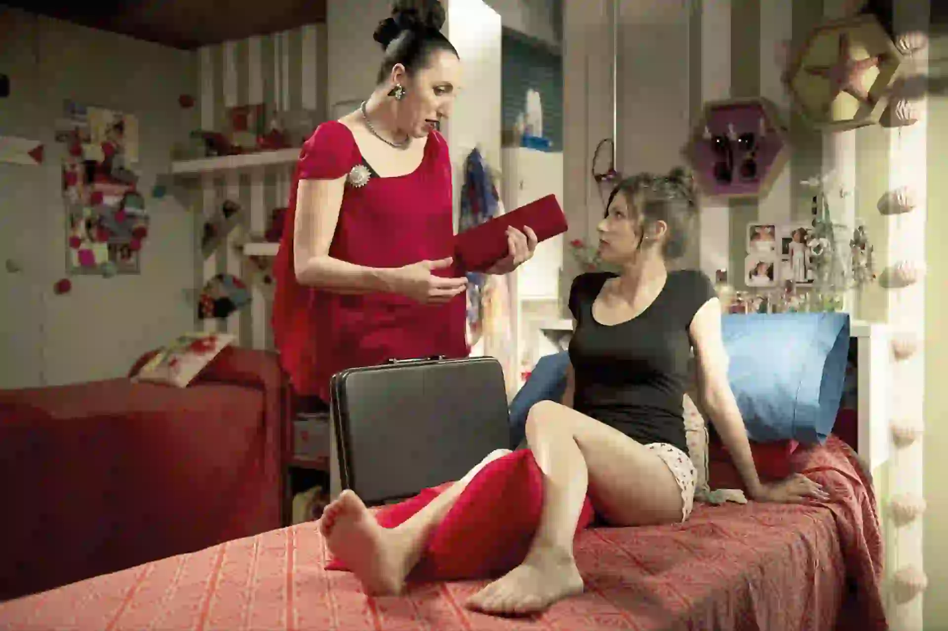 # PARA TI - TOKIO Y NAIROBI - news - Ursula Corbero con Rossy de Palma - 20180126