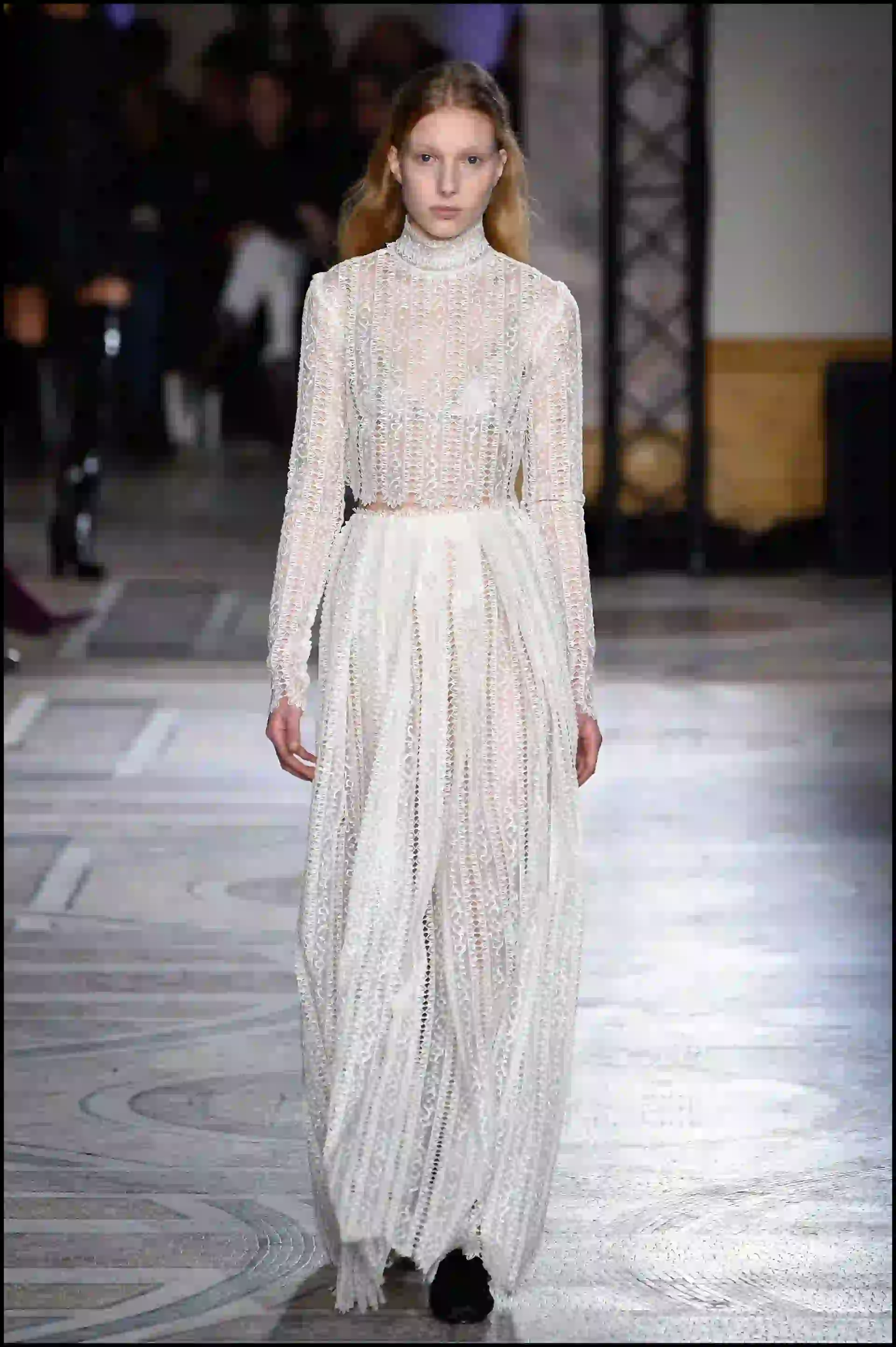 Predominaron las líneas lánguidas y rectas.