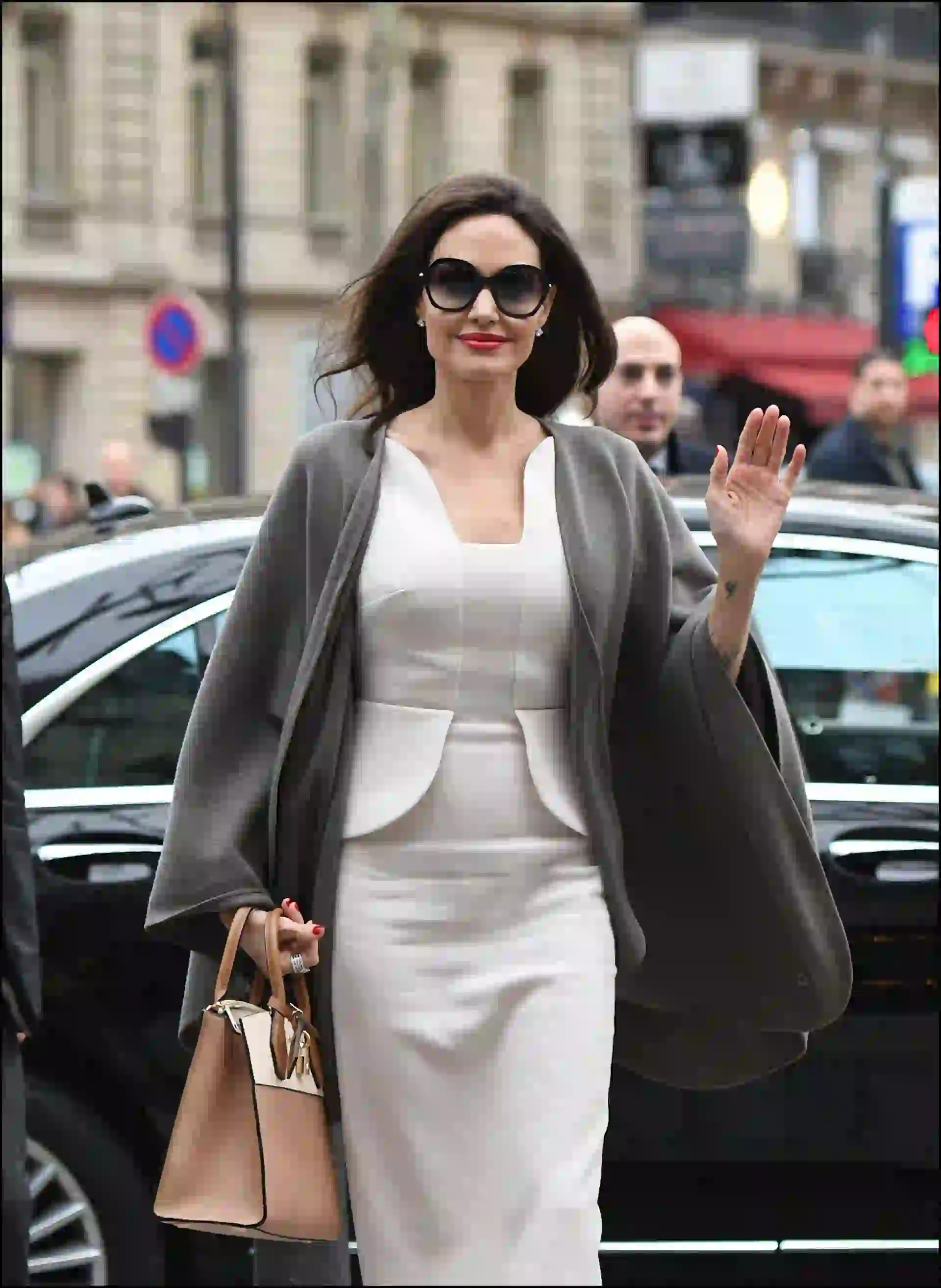 #parati-angelina-jolie-paris11