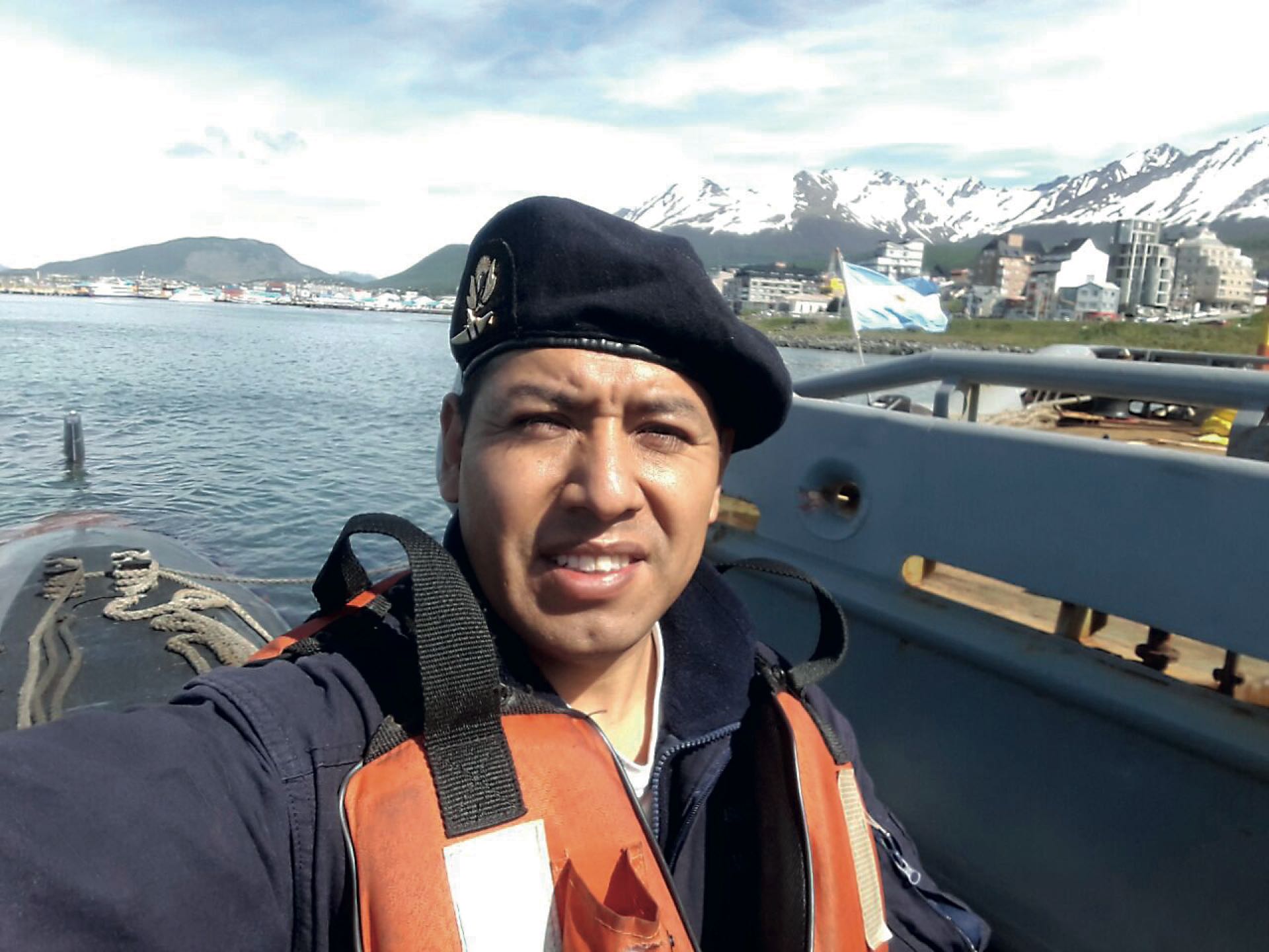 El submarinista, en Ushuaia, su último destino antes de embarcar