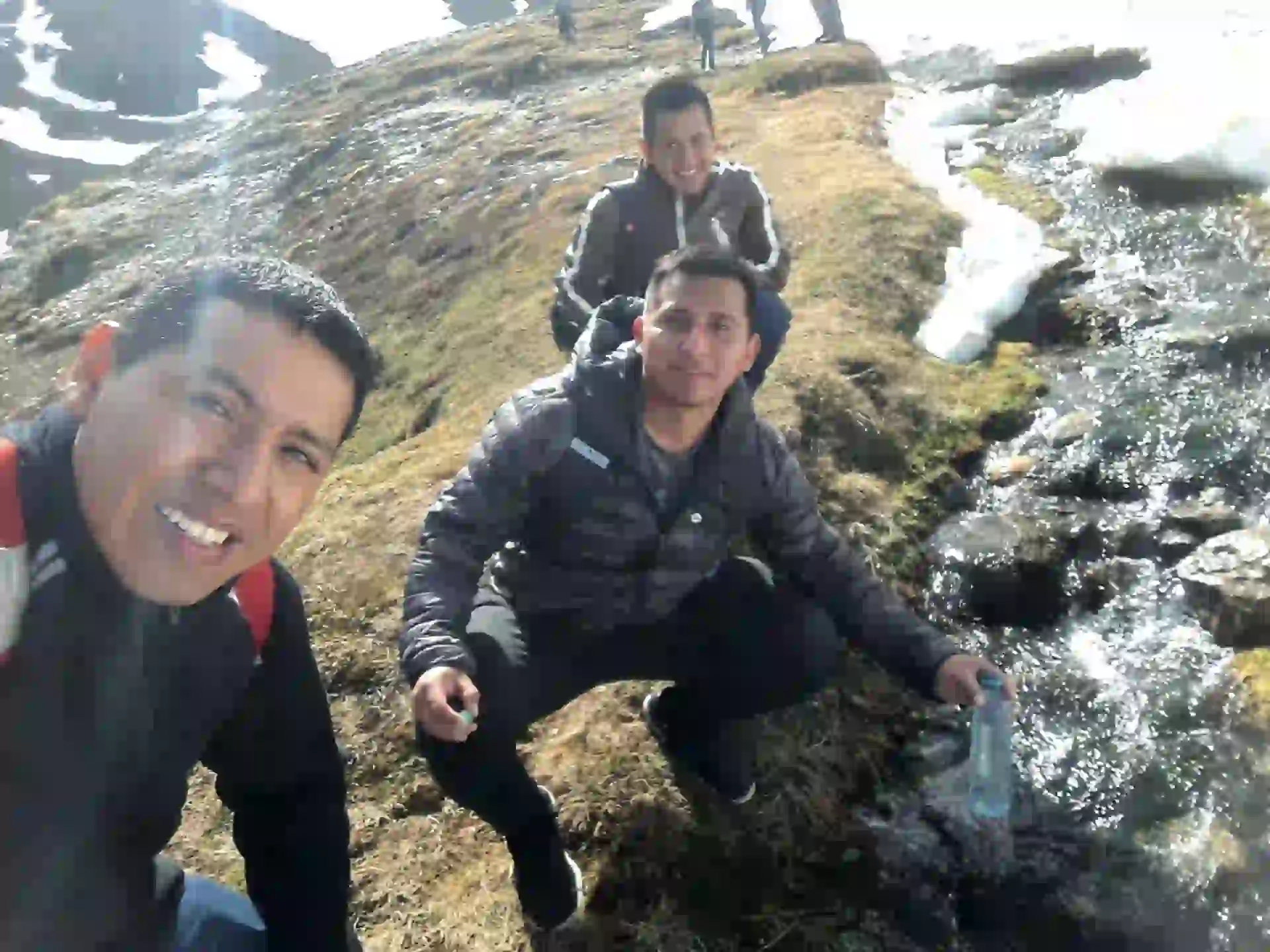 Además, disfrutó junto a otros submarinistas, Daniel Alejandro Polo y Aníbal Tolaba. Se los ve felices y entusiasmados.