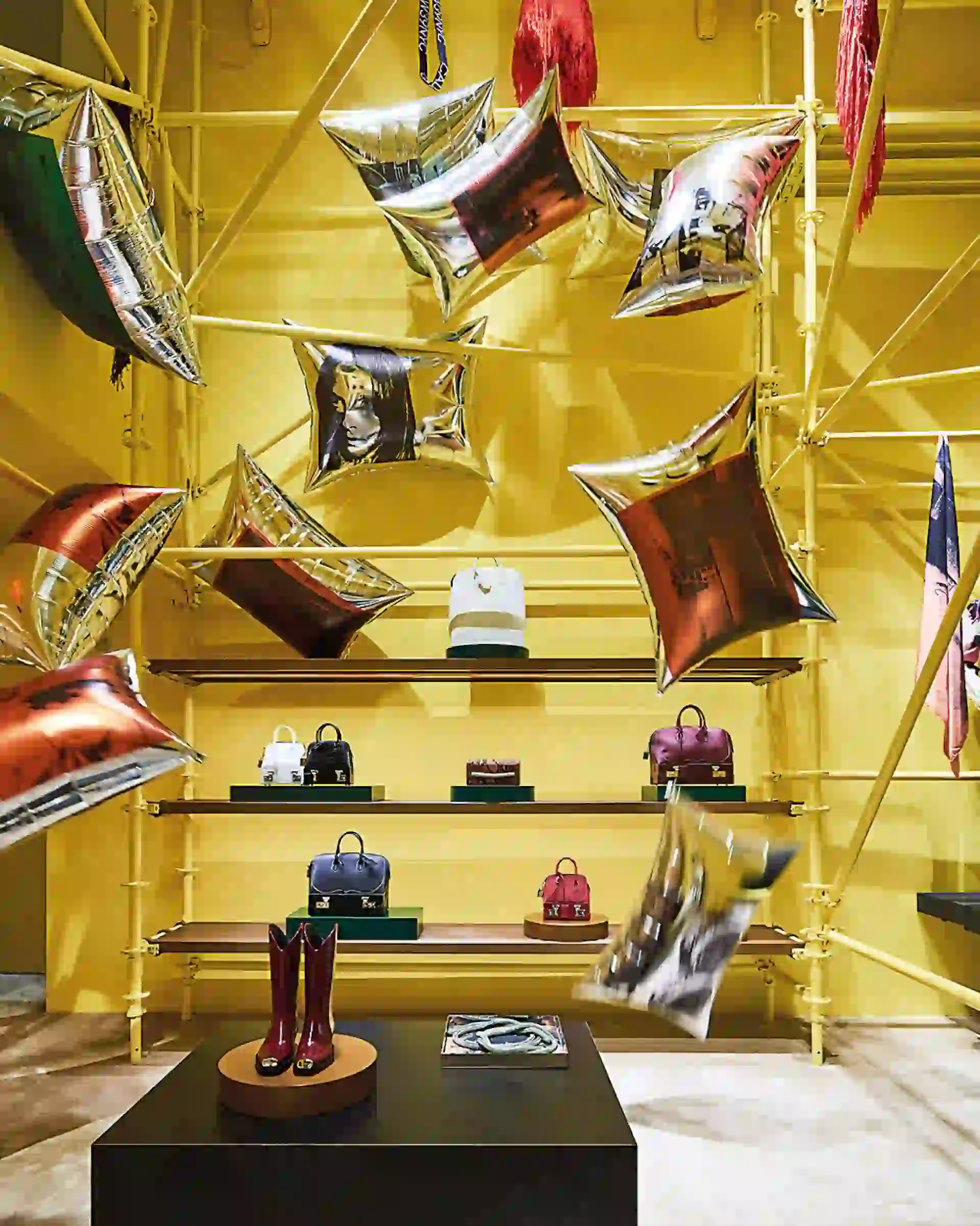 Lleno de color, el flagship store en Madison Avenue.