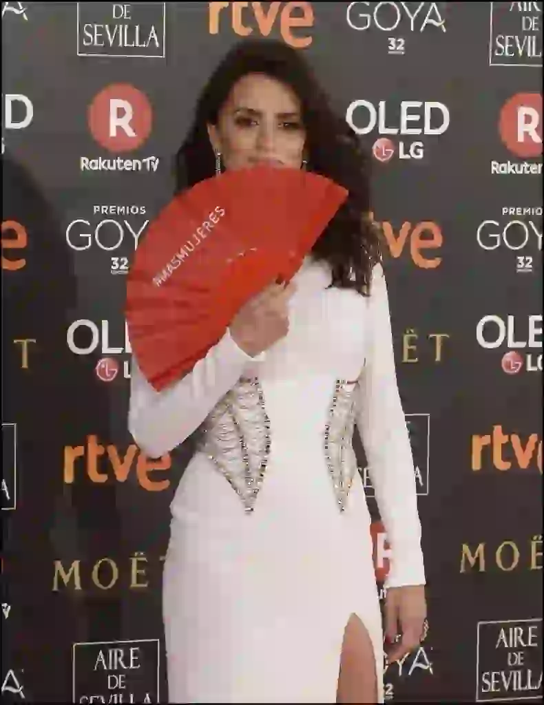 Penelope Cruz - Celebrities arrive to the Goya Cinema Awards ceremony at the Marriot Madrid Hotel Auditorium.- February 3, 2018