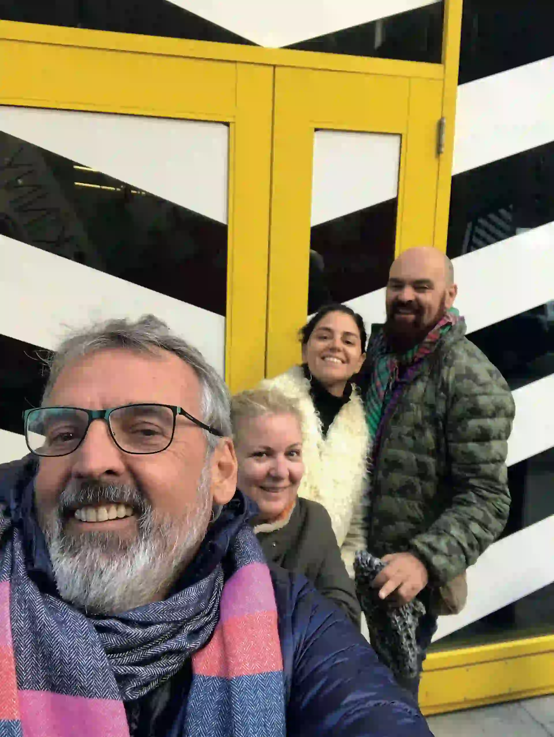 Benito viajó con su equipo –Lucía y Magui– y su pareja, Fernando.