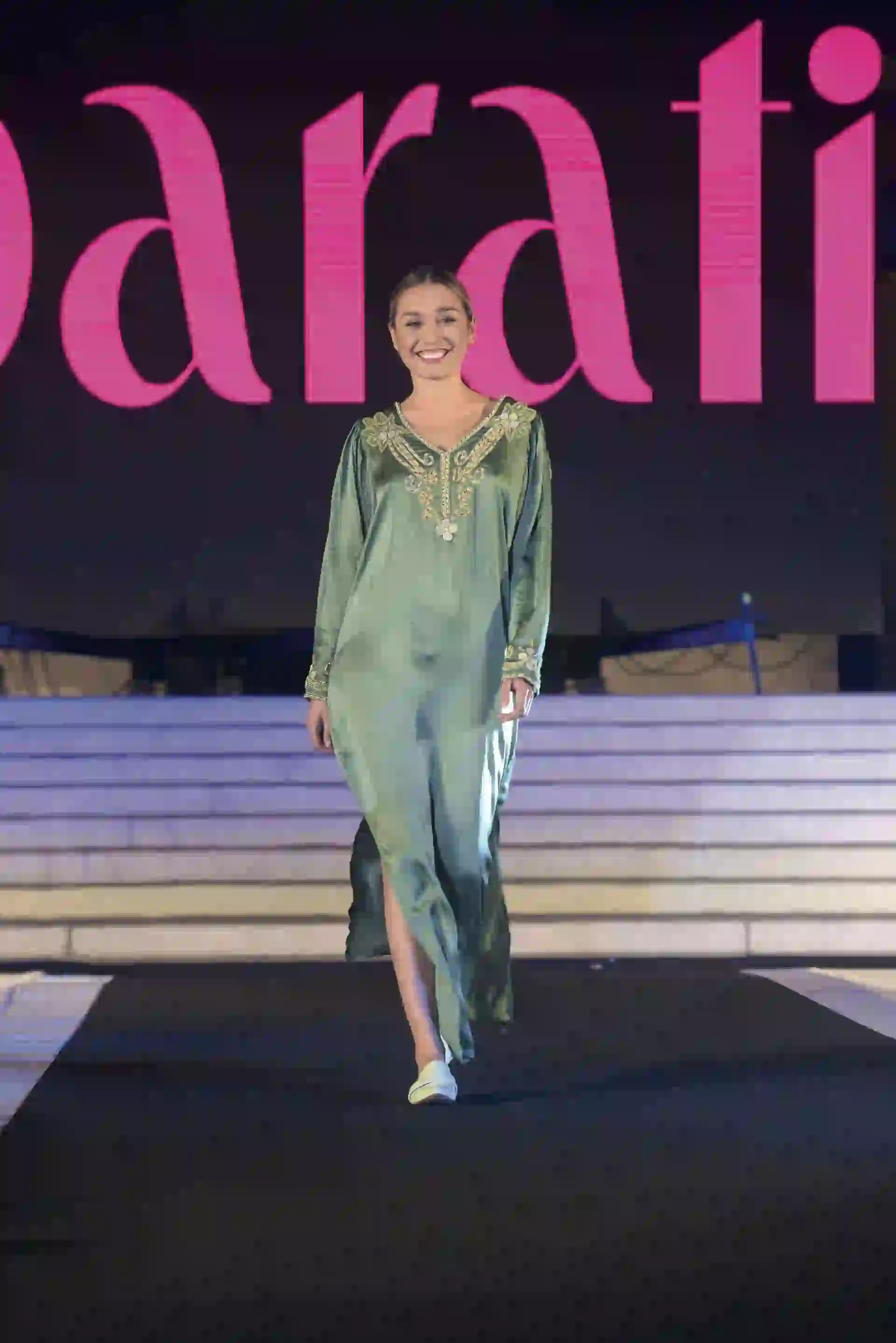 Túnica verde malva Holy by Dolores Barreiro.