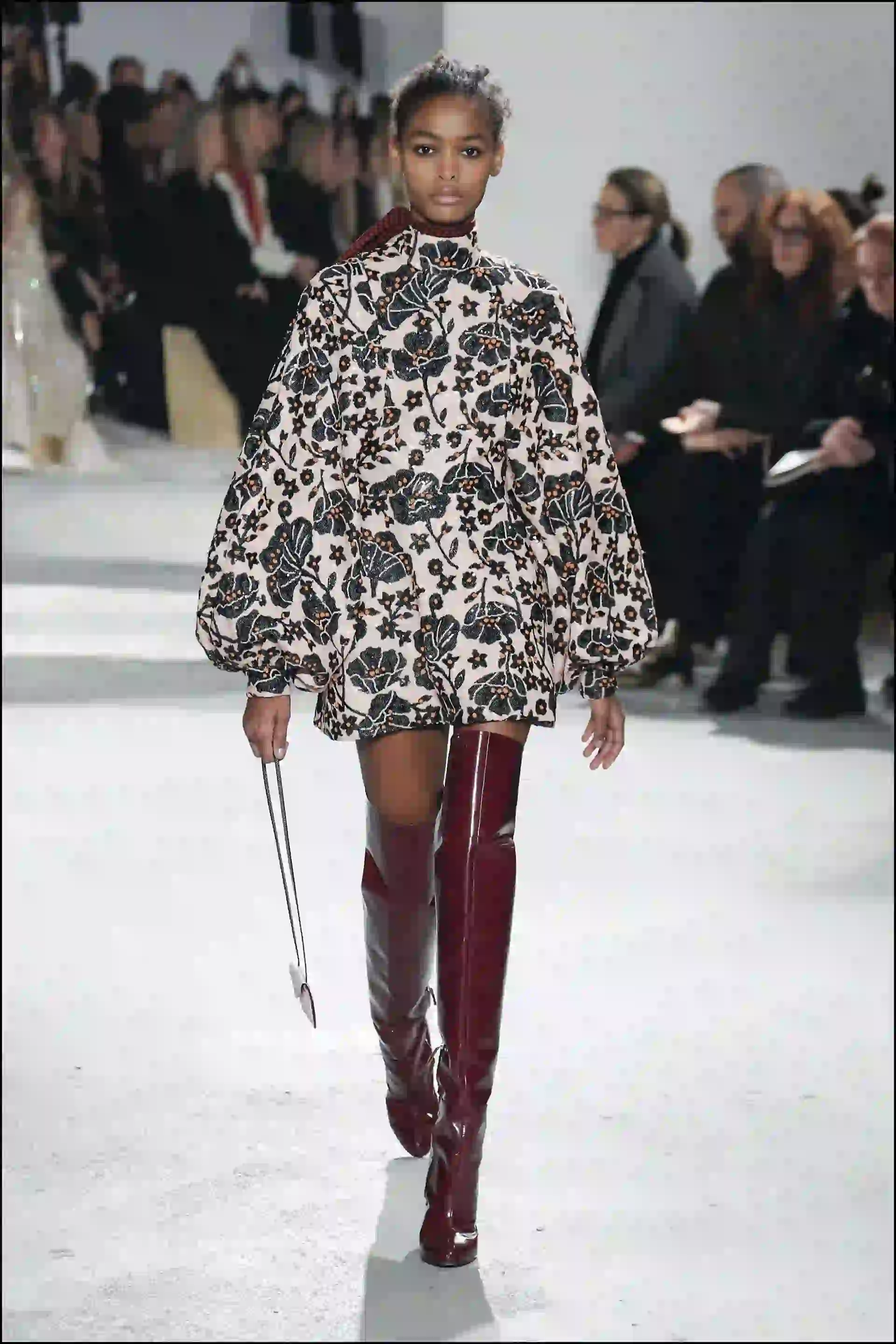 # PARA TI - DESFILES PARIS - Moda - Valli 1 - FOTONOTICIAS - 20180330