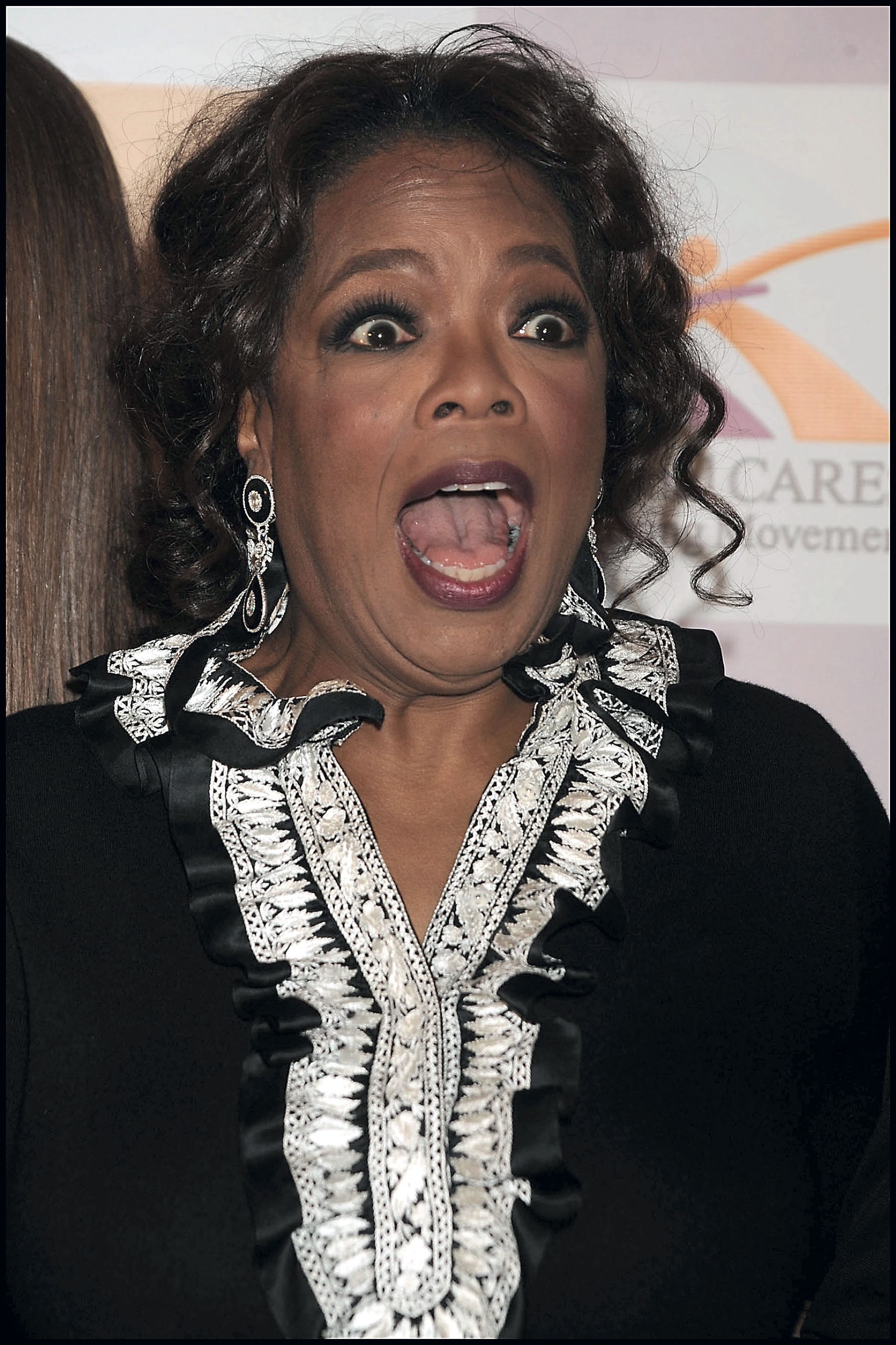 En boca de todos, Oprah Winfrey no se deja amedrentar por Donald Trump. Sabe que su candidatura a presidente sería una amenaza para quien la conoce desde la juventud e hizo carrera en los medios a la par. Hoy, empresarios multimillonarios ambos.