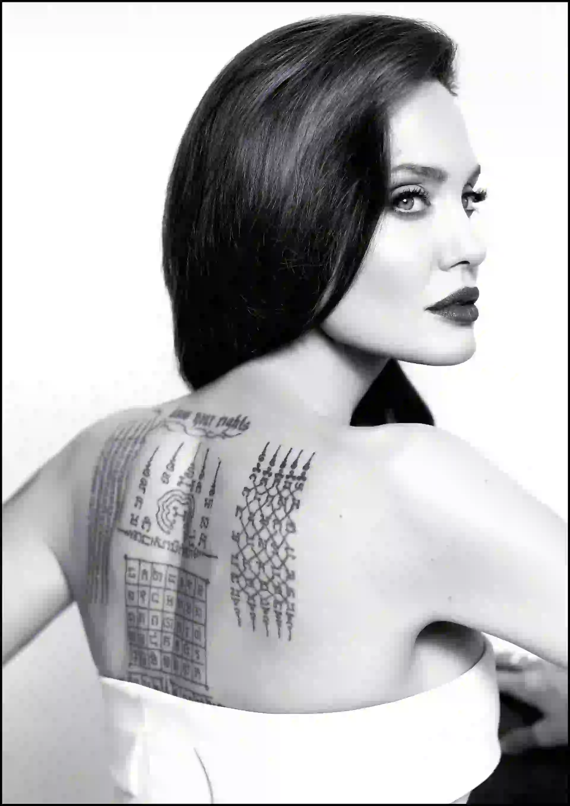 #PARATI-NEWS-ANGELINA JOLIE 4