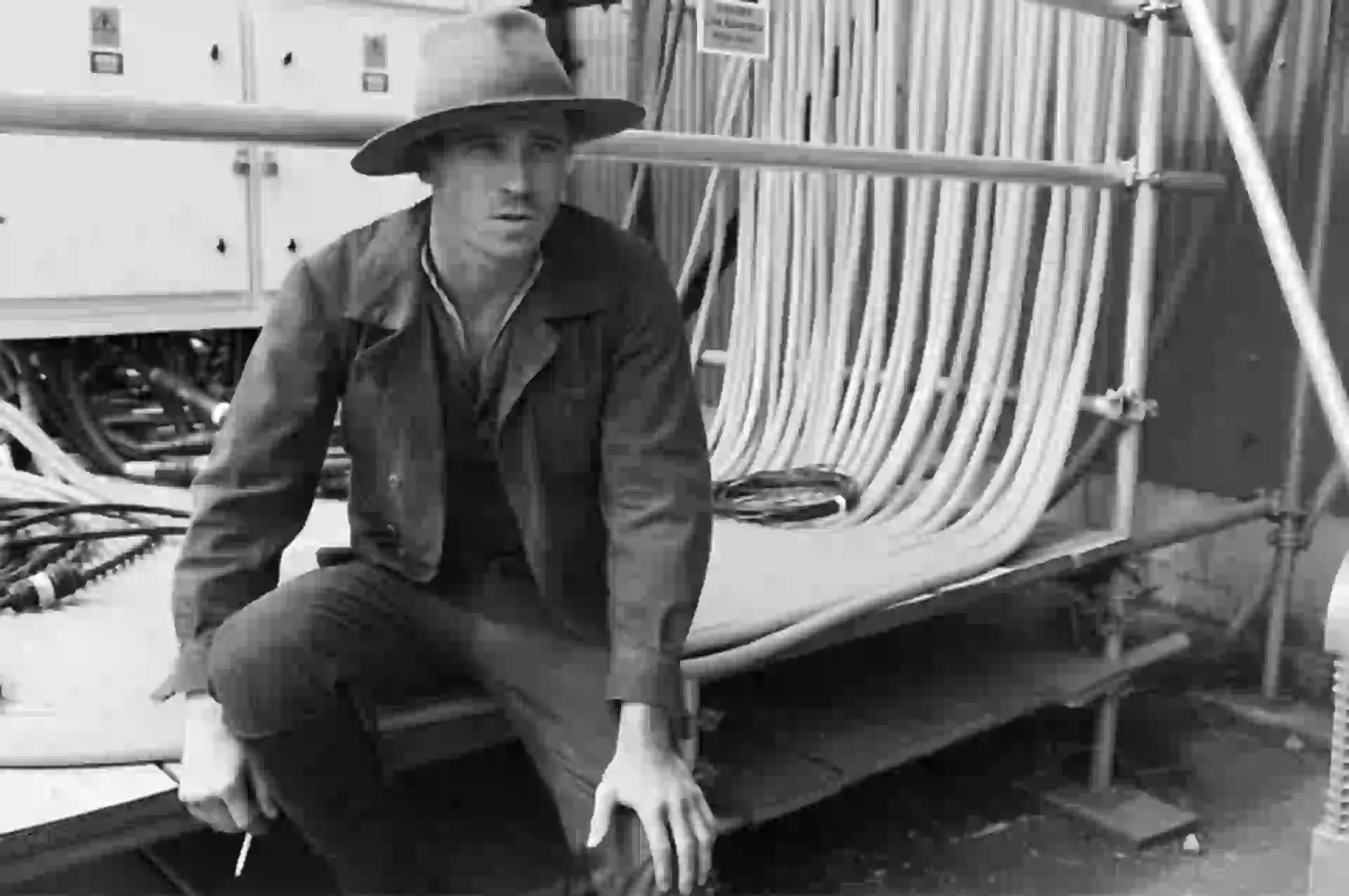 #parati-news-angelina jolie-garrett 2