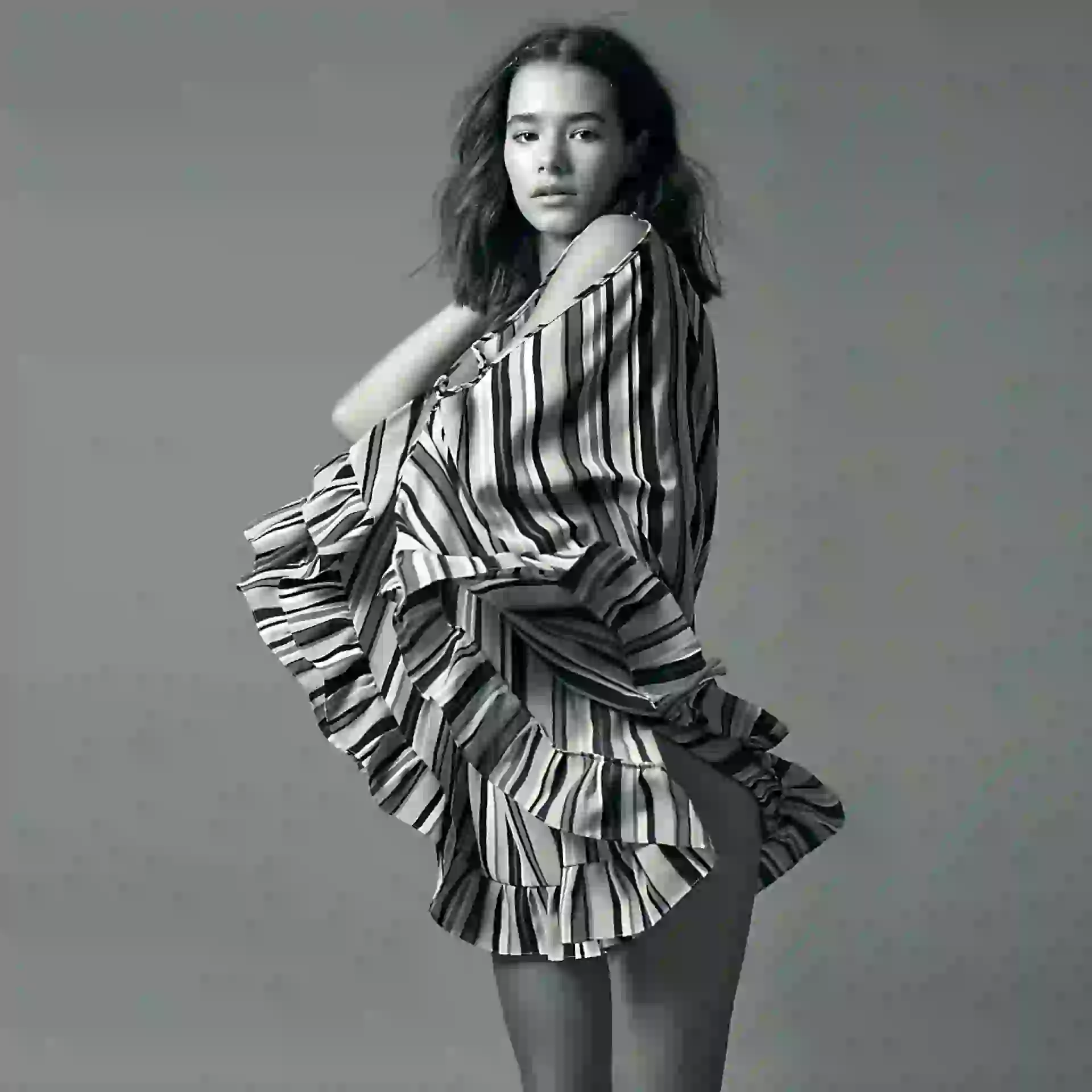 Es elegante, culta y exótica.