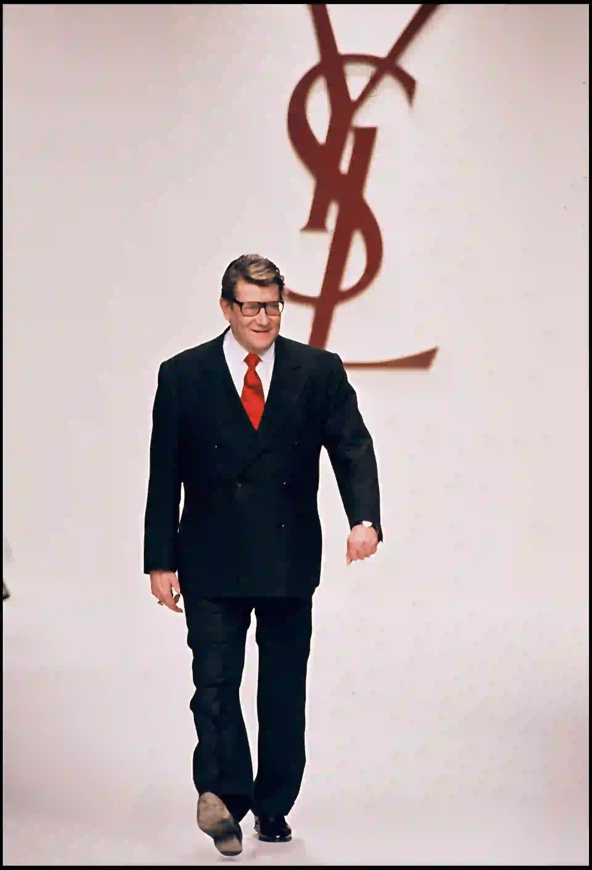 Si bien ya estaba fuera de su compañía, hasta el último día Yves Saint Laurent marcó el camino en la moda.