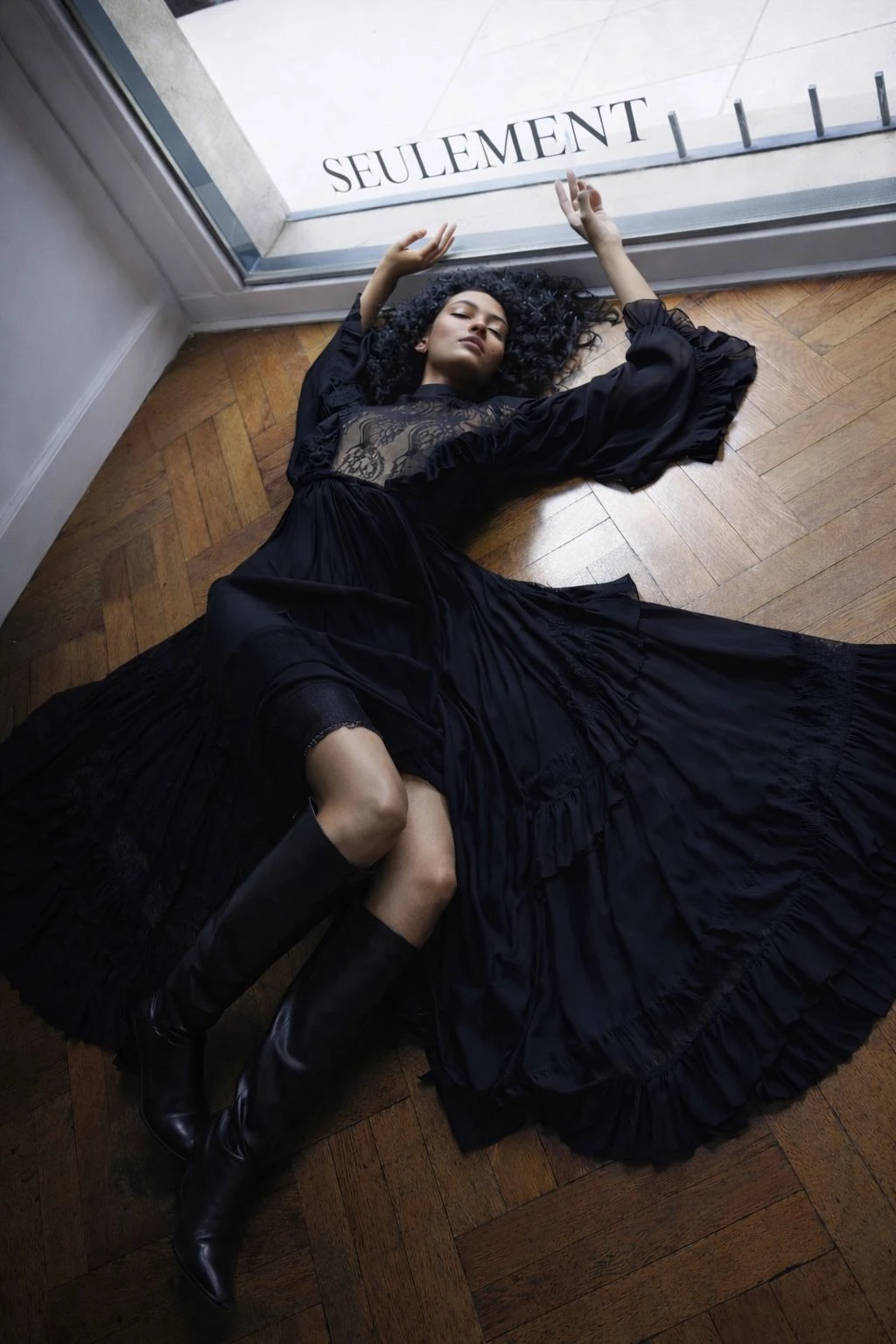 Lucrecia Gamundi se formó en la moda desde la infancia. Modelo: Jamille Fernández Women Management NYC.