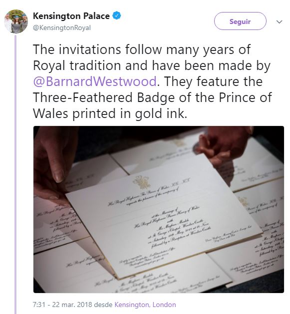 Las tradicionales invitaciones de Meghan y Harry, realizadas en tinta oro y negra