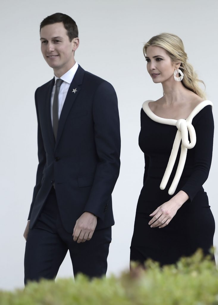 US President special advisor Jared Kushner (L) and his wife Ivanka Trump arrive for a state welcome ceremony honoring French President Emmanuel Macron at the White House in Washington, DC, on April 24, 2018. / AFP PHOTO / Brendan SMIALOWSKI