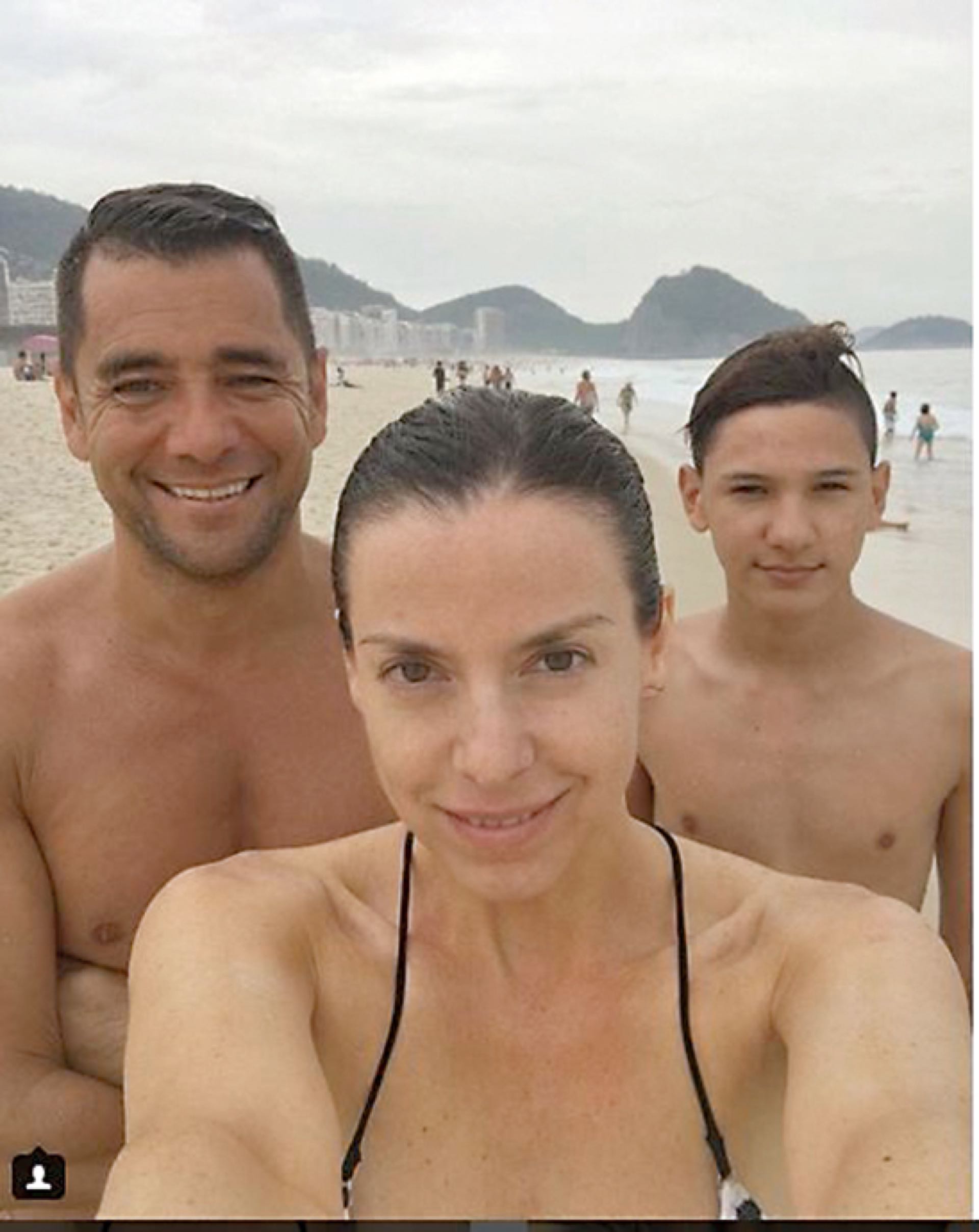 Con su novio, el periodista Cecilio Flematti (44) y su hijo, Lorenzo (16) en una de las tantas imágenes que Mercedes sube a su cuenta de Instagram.
