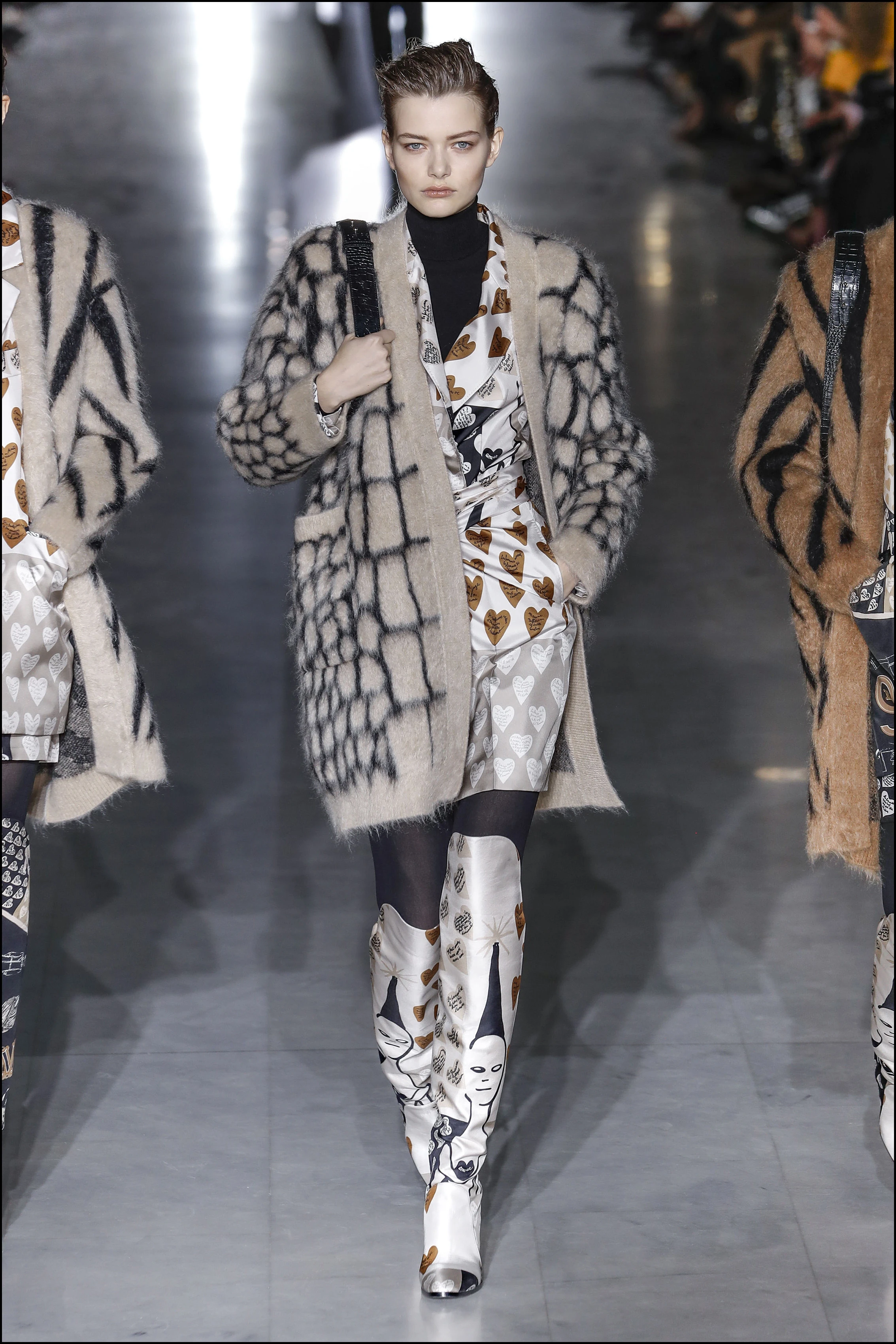 DÈfilÈ Max Mara "Collection PrÍt-‡-Porter Automne/Hiver 2019-2020" lors de la Fashion Week de Milan (MLFW), le 21 fÈvrier 2019. Max Mara Fashion Show "Ready-to-Wear Fall-Winter 2019/2020" at Milan Fashion Week, February 21st, 2019.