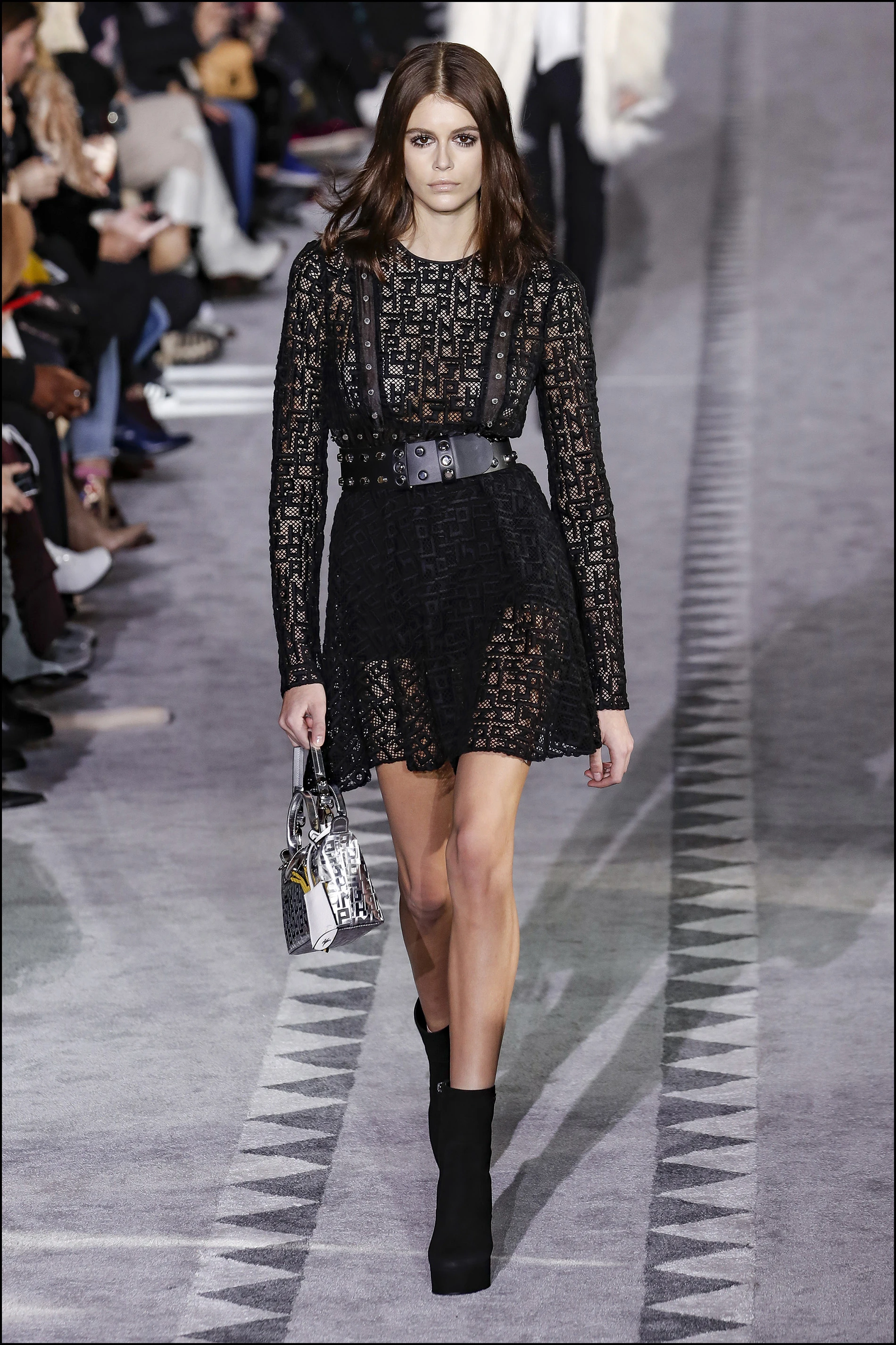 Impactante, Kaia Gerber.