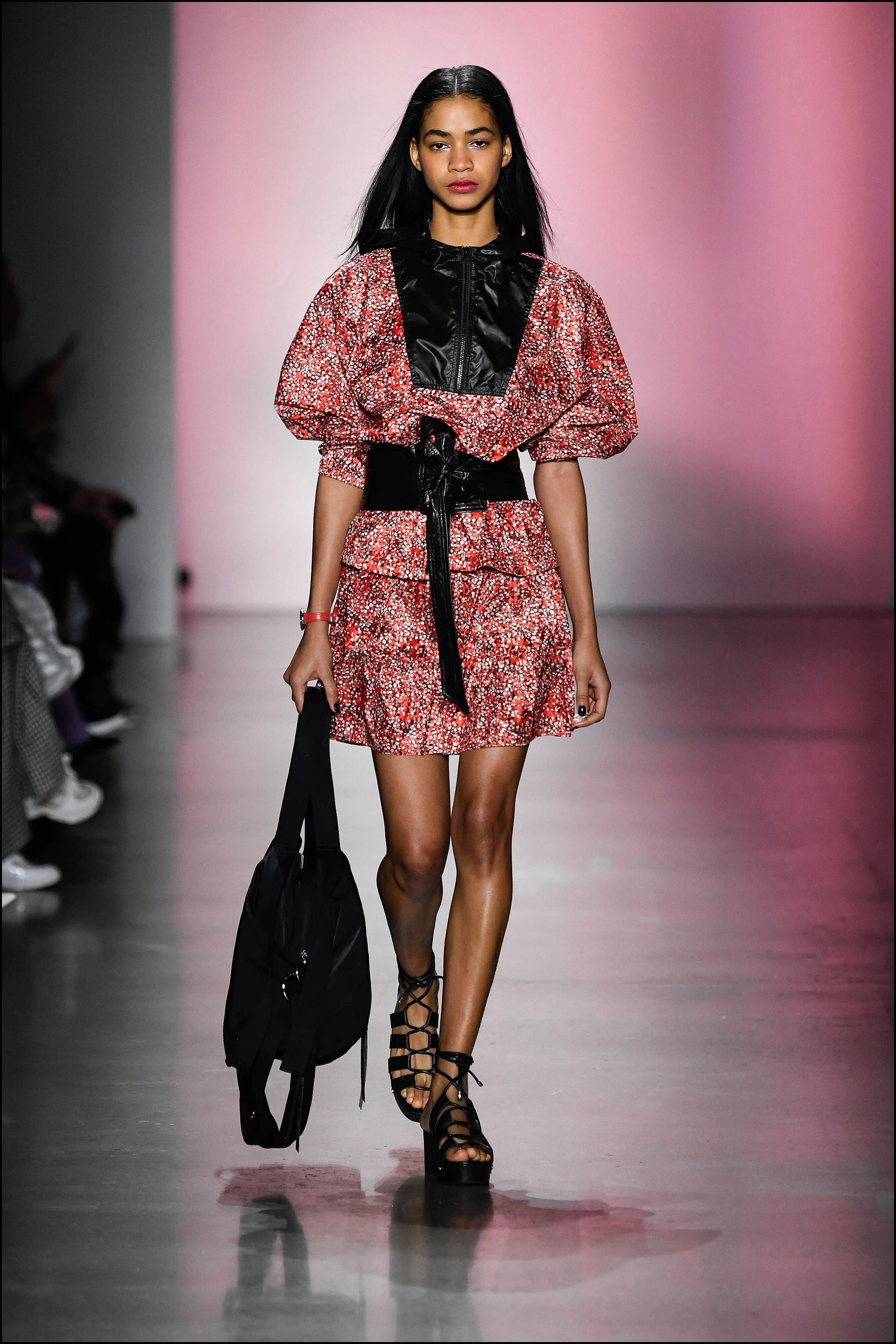 Estampados, volumen y riñoneras. 