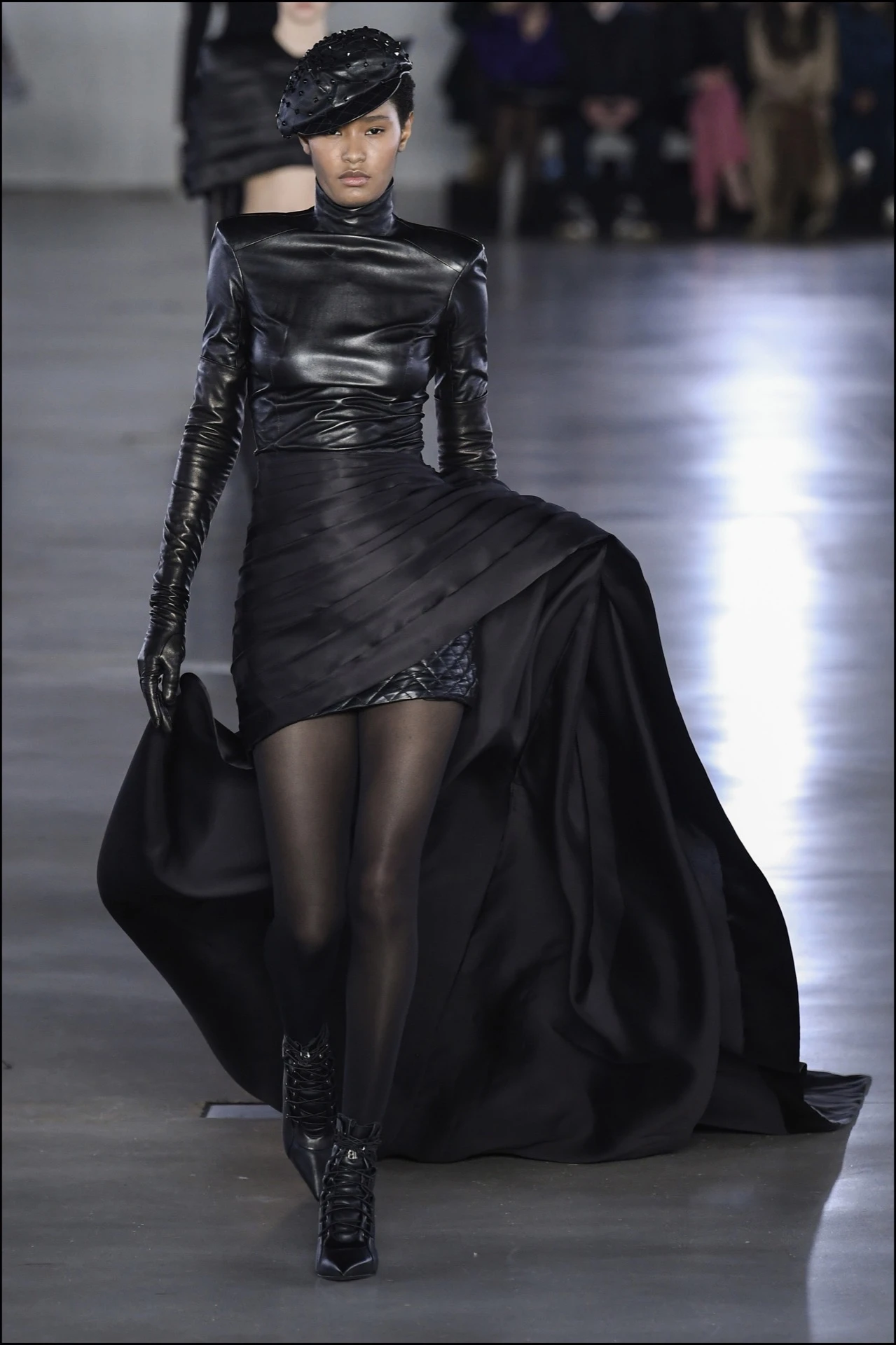 Ysaunny Brito - DÈfilÈ de mode Balmain collection prÍt-‡-porter Automne-Hiver 2019/2020 lors de la fashion week ‡ Paris, le 1er mars 2019. Balmain fashion show ready-to-wear Fall-Winter 2019/2020 during the fashion week in Paris, France, on March 1st 2019.