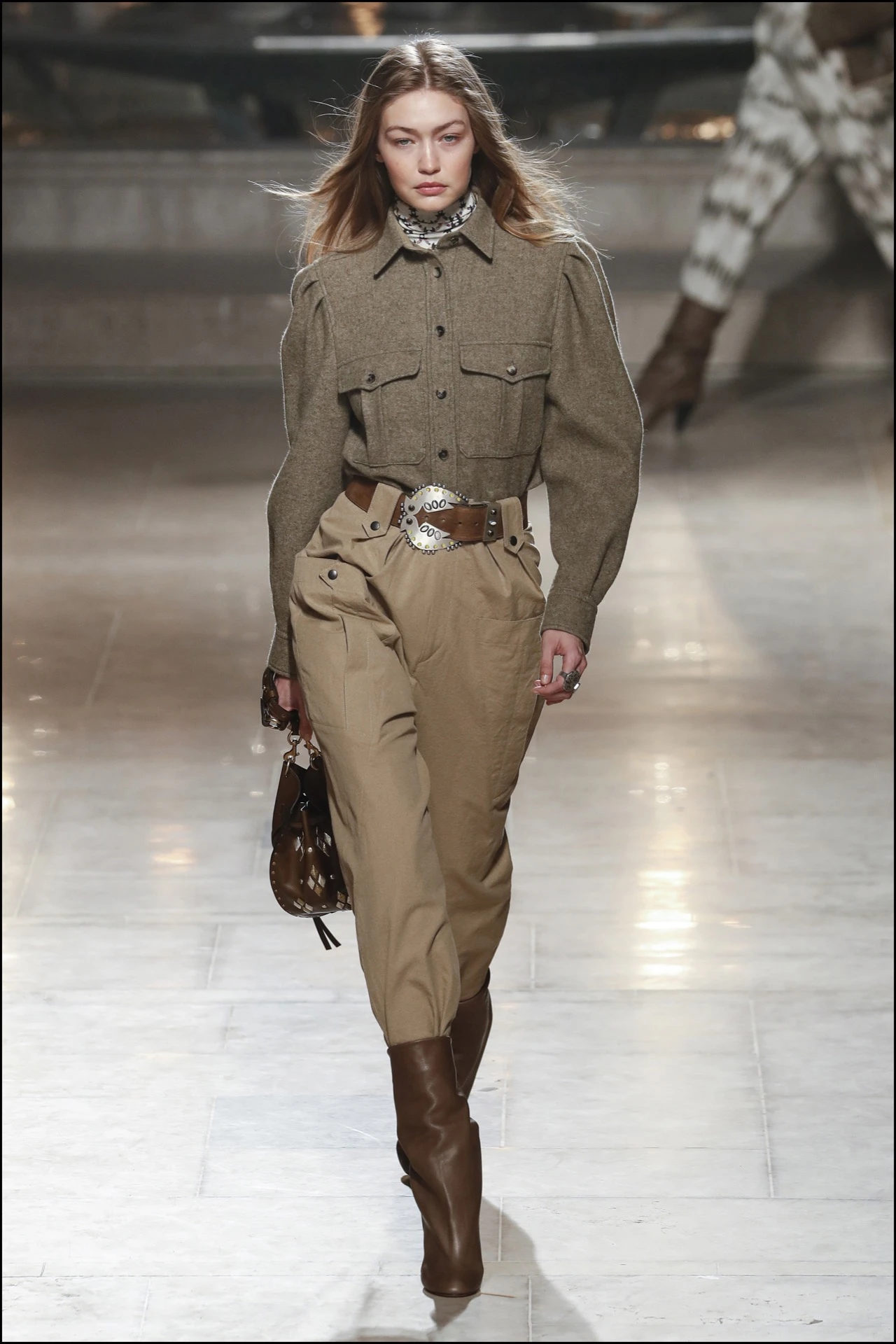 Gigi Hadid - DÈfilÈ de mode Isabel Marant collection prÍt-‡-porter Automne-Hiver 2019/2020 lors de la fashion week ‡ Paris, le 28 fÈvrier 2019. Isabel Marant fashion show ready-to-wear Fall-Winter 2019/2020 during the fashion week in Paris, France, on February 28th 2019.