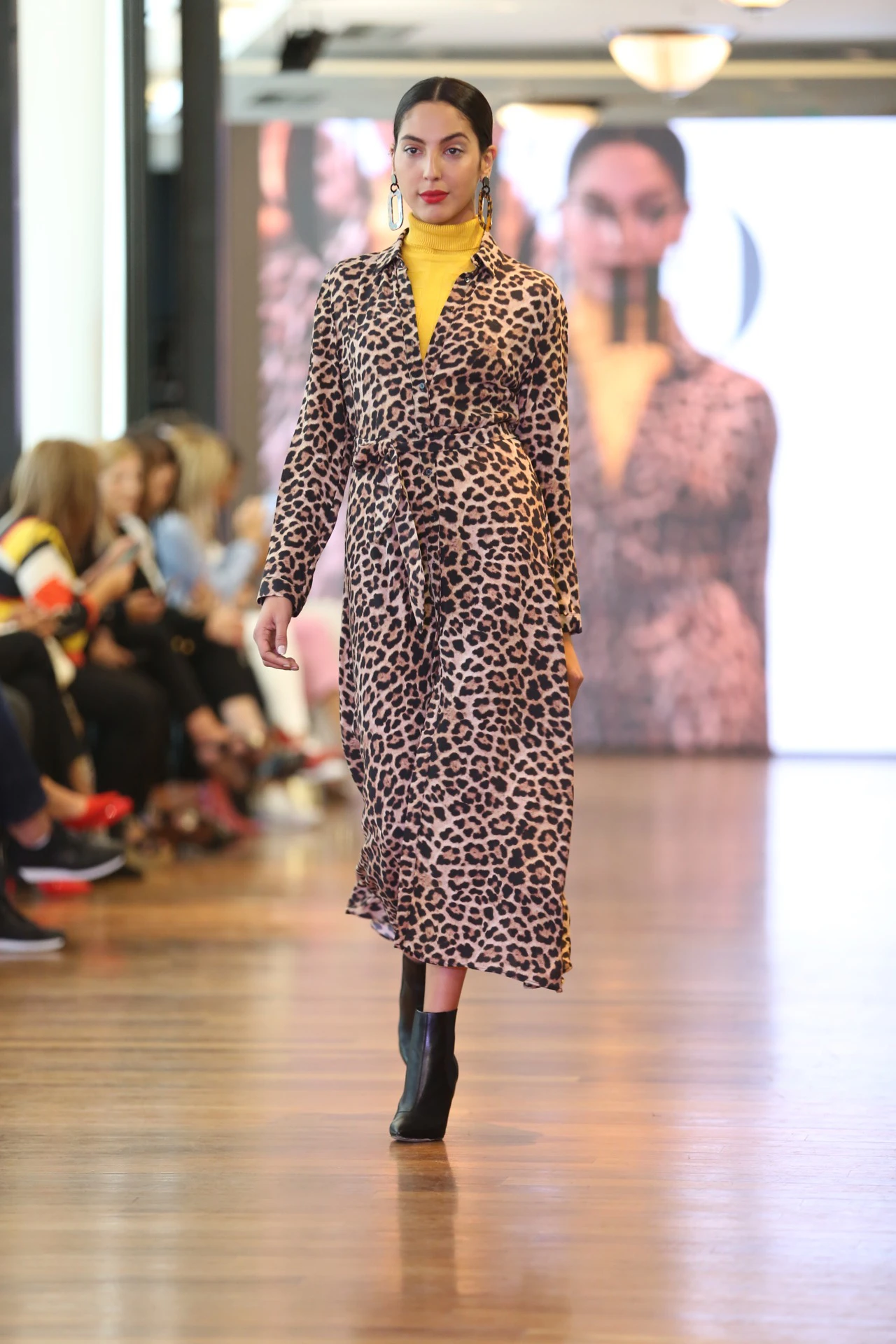 #PARA TI - RAFAEL GAROFALO 3 - Moda - MD