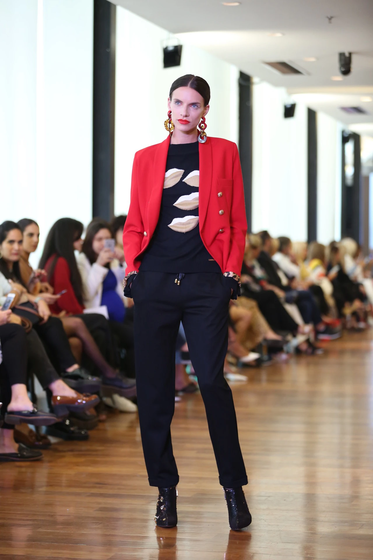 #PARA TI - RAFAEL GAROFALO 8 - Moda - MD