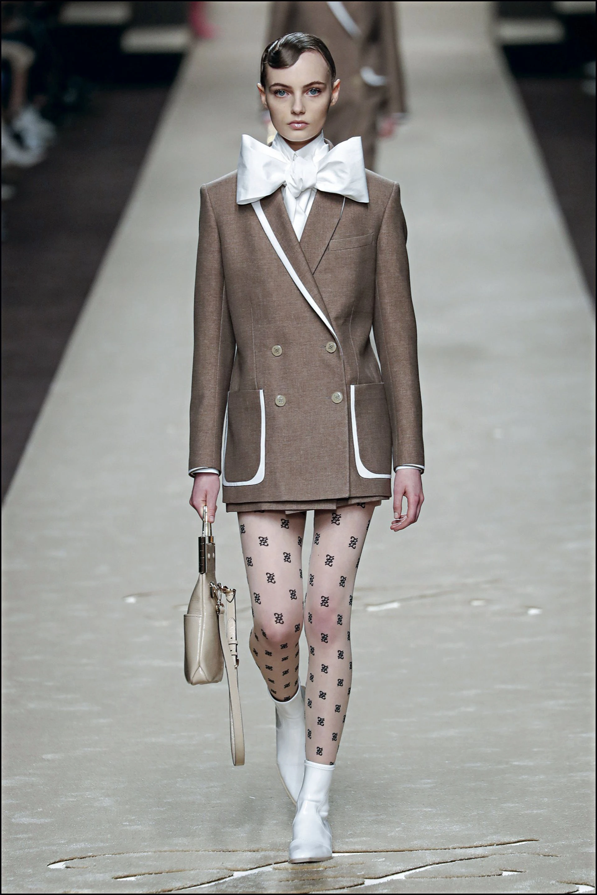 DÈfilÈ Fendi "Collection PrÍt-‡-Porter Automne/Hiver 2019-2020" lors de la Fashion Week de Milan (MLFW), le 21 fÈvrier 2019. Fendi Fashion Show "Ready-to-Wear Fall-Winter 2019/2020" at Milan Fashion Week, February 21st, 2019.