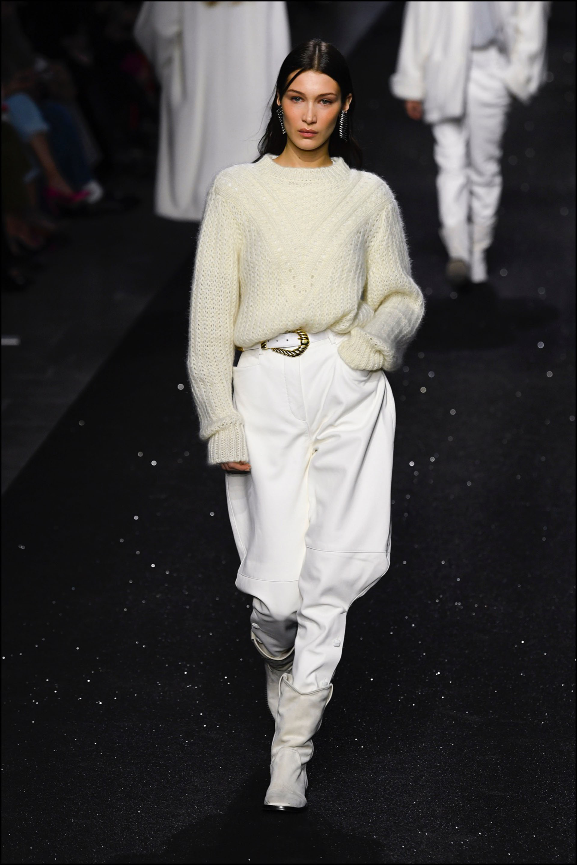Bella Hadid - DÈfilÈ de mode "Alberta Ferretti" PAP automne-hiver 2019/2020 lors de la fashion week de Milan. Le 20 fÈvrier 2019 Alberta Ferretti fashion show F/W 2019/2020 in Milan. On february 20th 2019