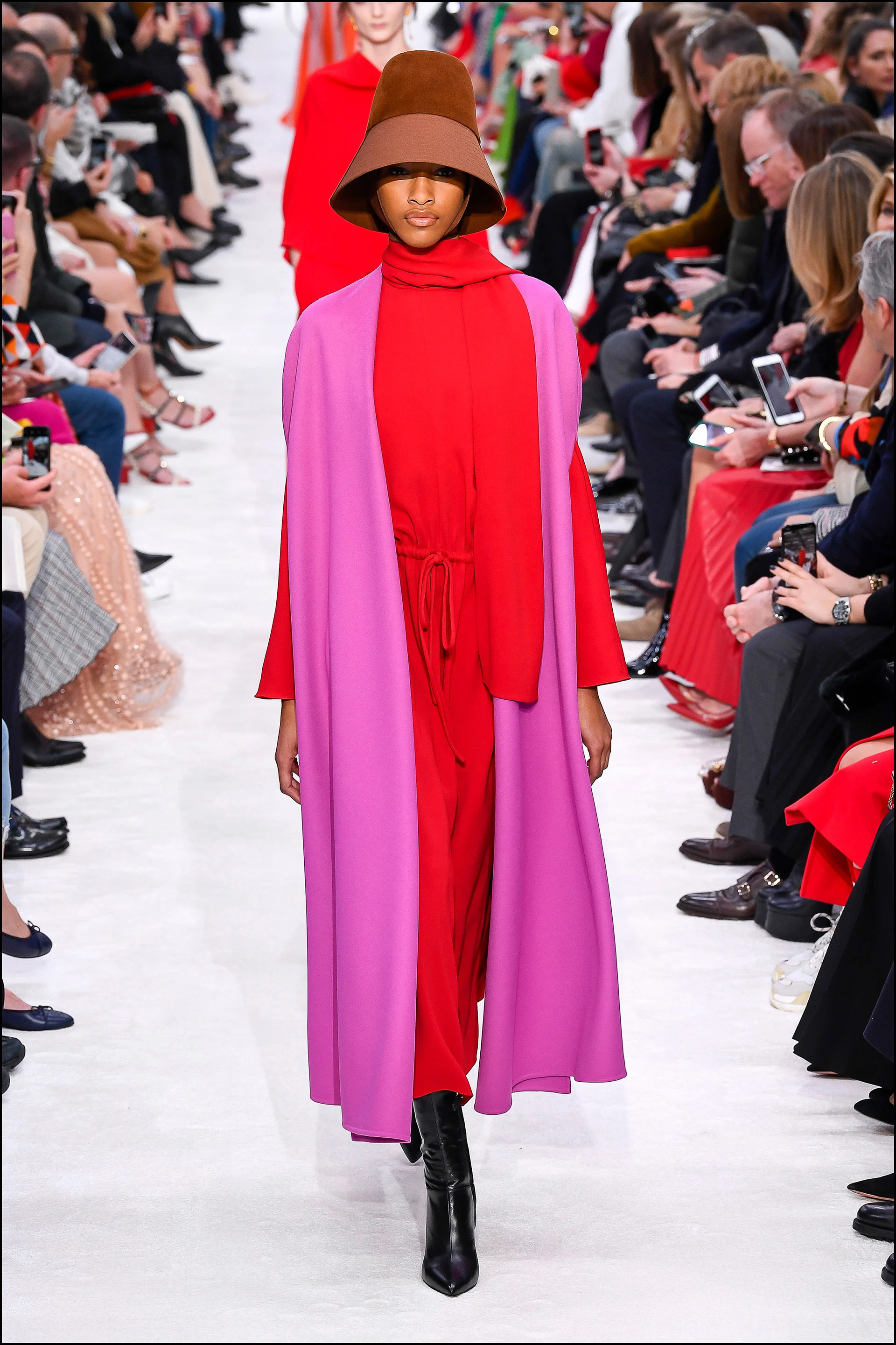 #PARA TI - ROJO Y FUCSIA - APERTURA2 - news - FOTONOTICIAS