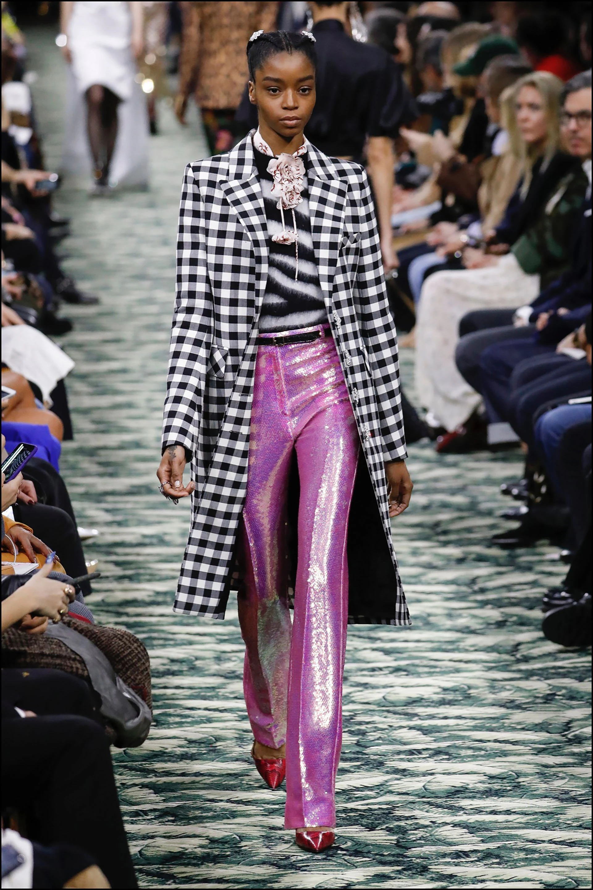 Mannequin - DÈfilÈ de mode Paco Rabanne collection prÍt-‡-porter Automne-Hiver 2019/2020 lors de la fashion week ‡ Paris, le 28 fÈvrier 2019. Paco Rabanne fashion show ready-to-wear Fall-Winter 2019/2020 during the fashion week in Paris, France, on February 28th 2019.