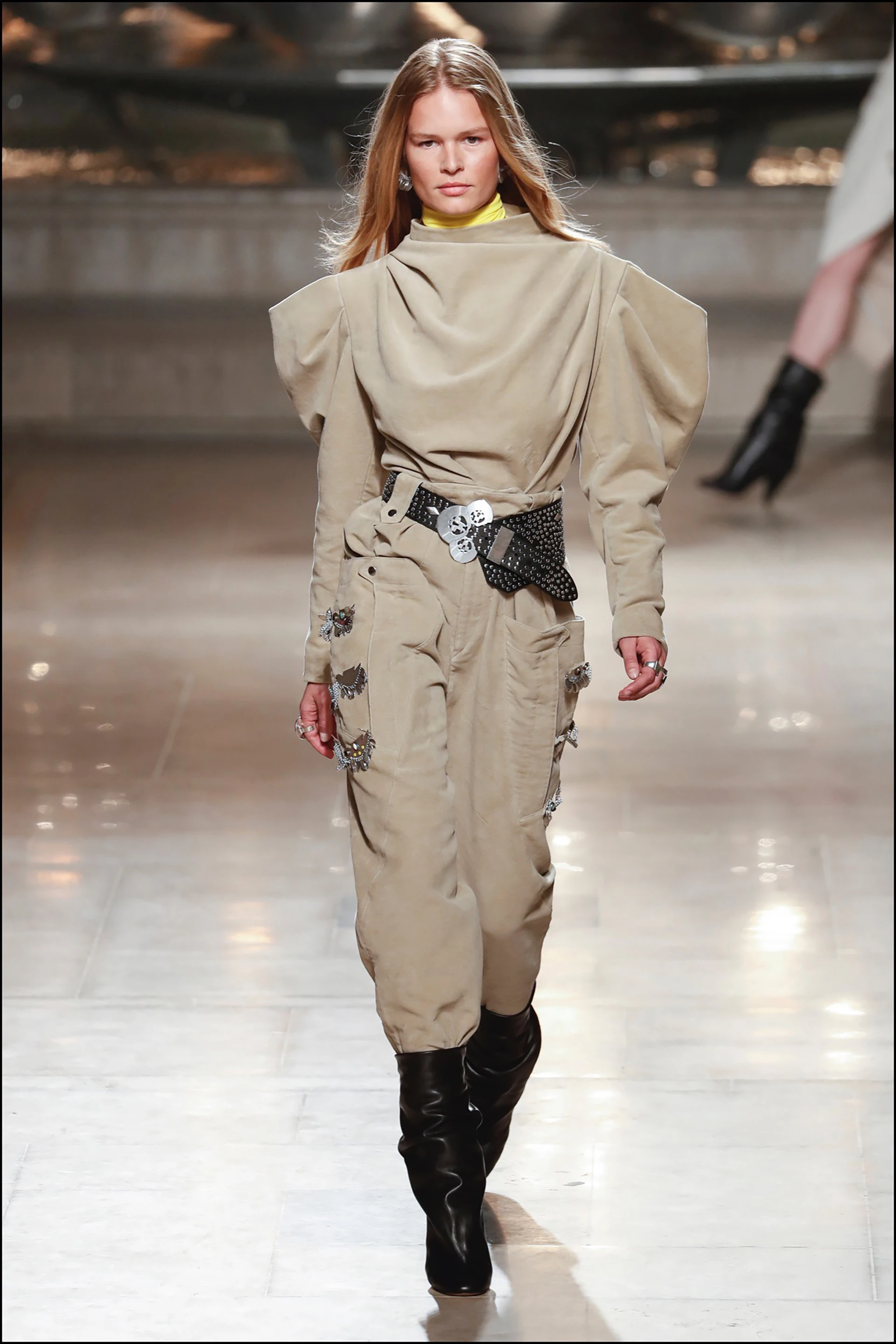 Anna Ewers - DÈfilÈ de mode Isabel Marant collection prÍt-‡-porter Automne-Hiver 2019/2020 lors de la fashion week ‡ Paris, le 28 fÈvrier 2019. Isabel Marant fashion show ready-to-wear Fall-Winter 2019/2020 during the fashion week in Paris, France, on February 28th 2019.