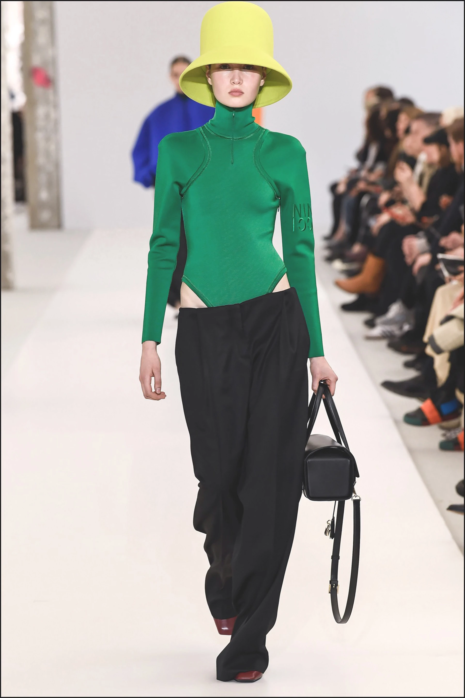 Mannequin - DÈfilÈ de mode Nina Ricci collection prÍt-‡-porter Automne-Hiver 2019/2020 lors de la fashion week ‡ Paris, le 1er mars 2019. Nina Ricci fashion show ready-to-wear Fall-Winter 2019/2020 during the fashion week in Paris, France, on March 1st 2019.