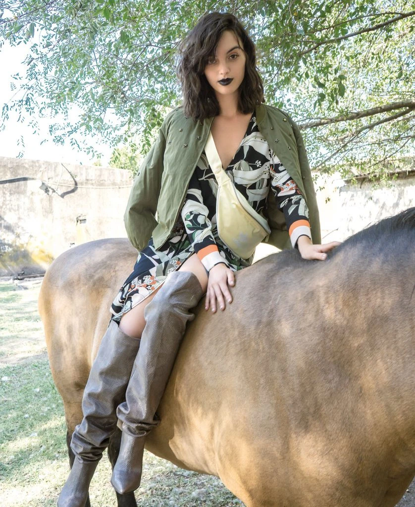 #PARA TI - ANTICIPO COLECCIONES EXTERIORES - moda - bomber con tachas Wanama - JJ - 20180316