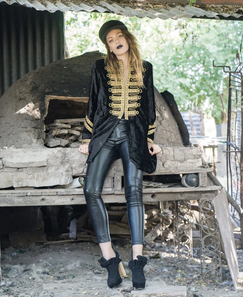 #PARA TI - ANTICIPO COLECCIONES EXTERIORES - moda - tapado con alamares Rapsodia- JJ - 20180316