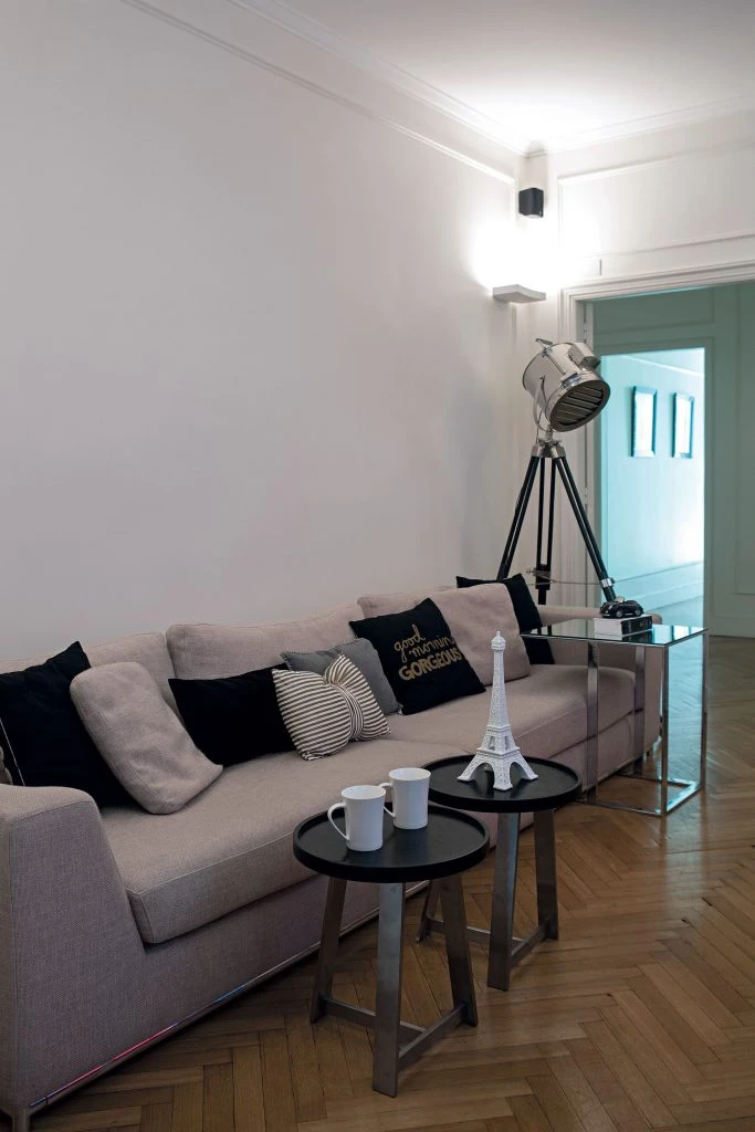 Family Room departamento estilo frances