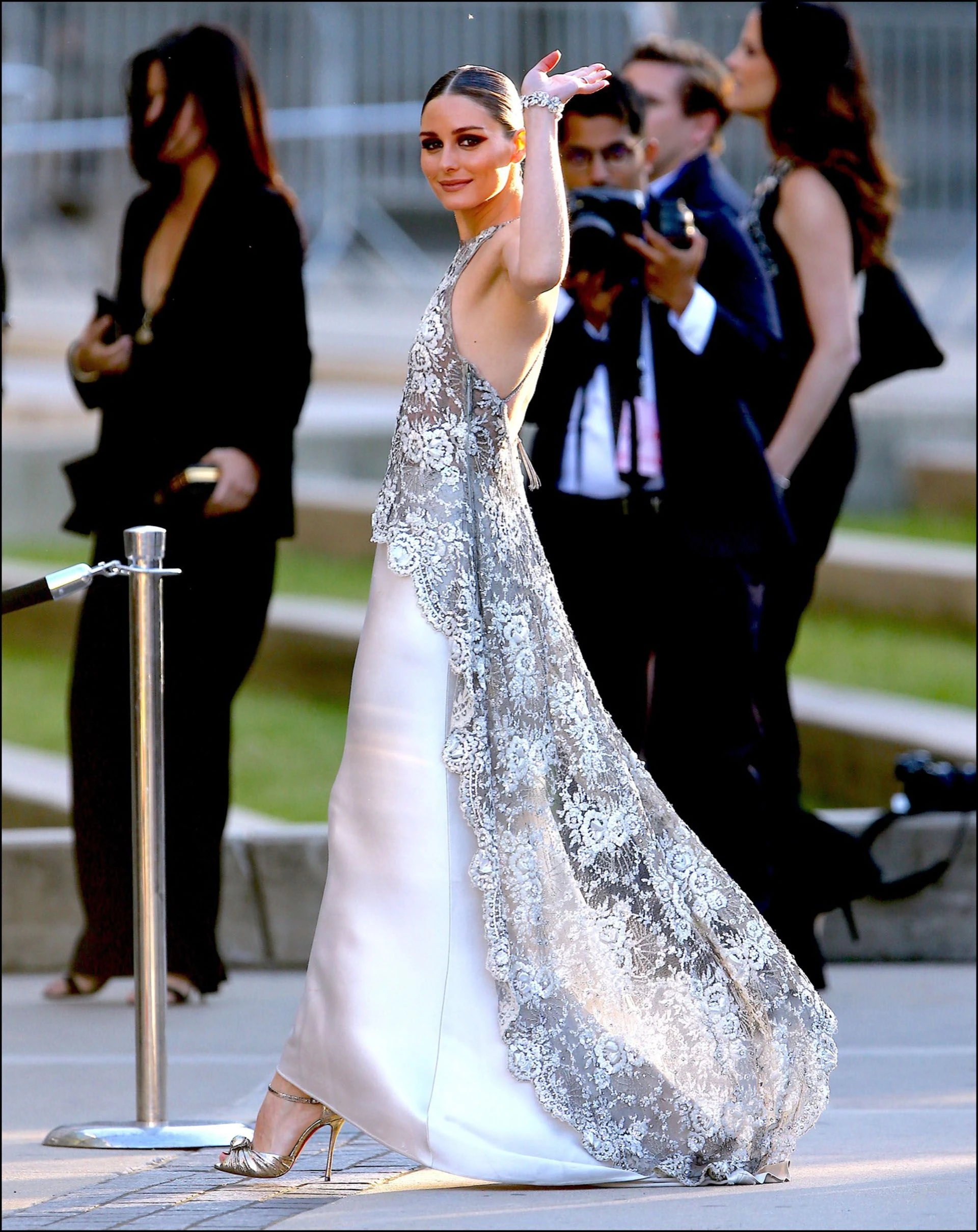 Olivia Palermo con vestido de Valentino.